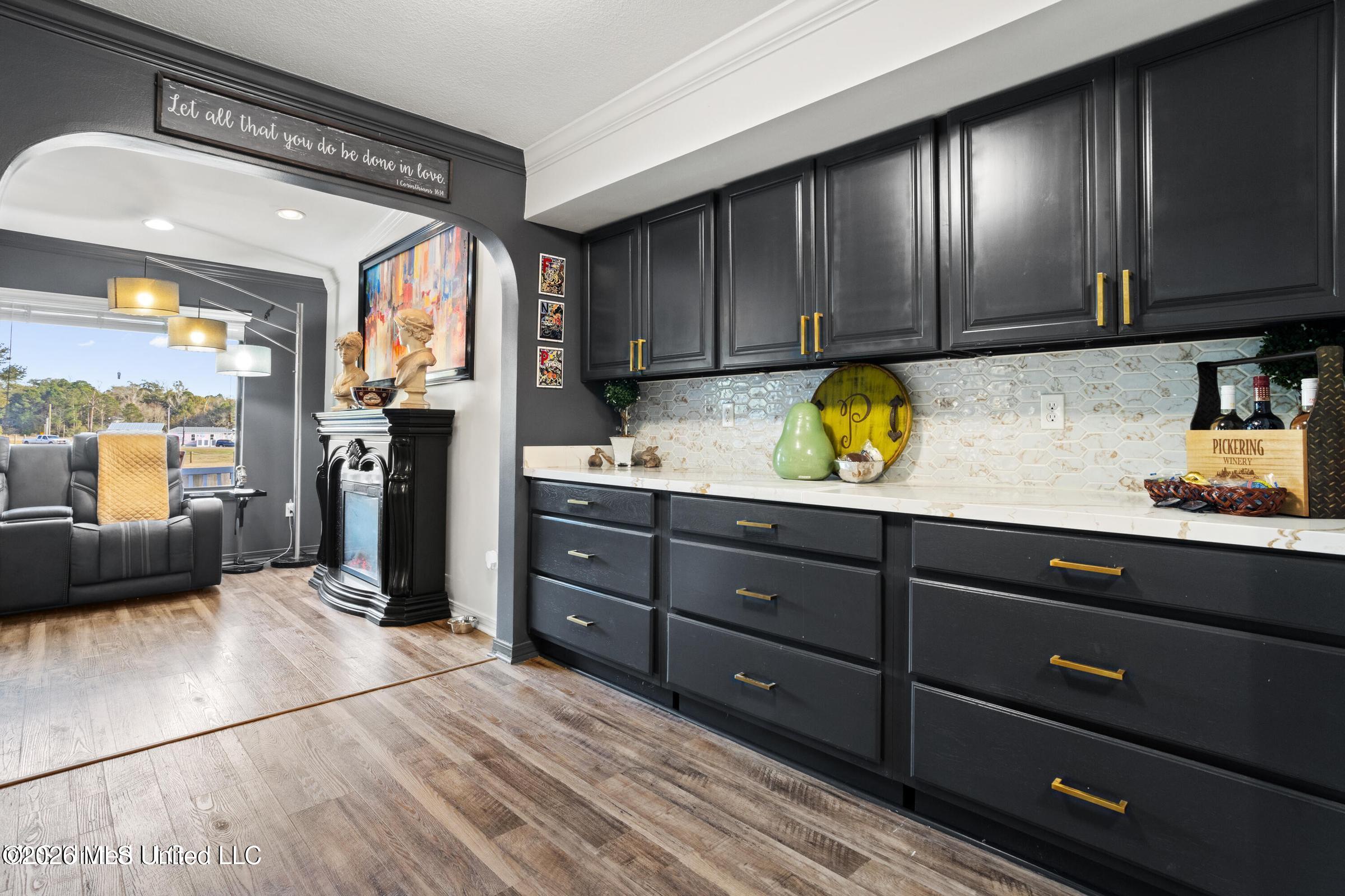 527 Front Beach Drive, 40