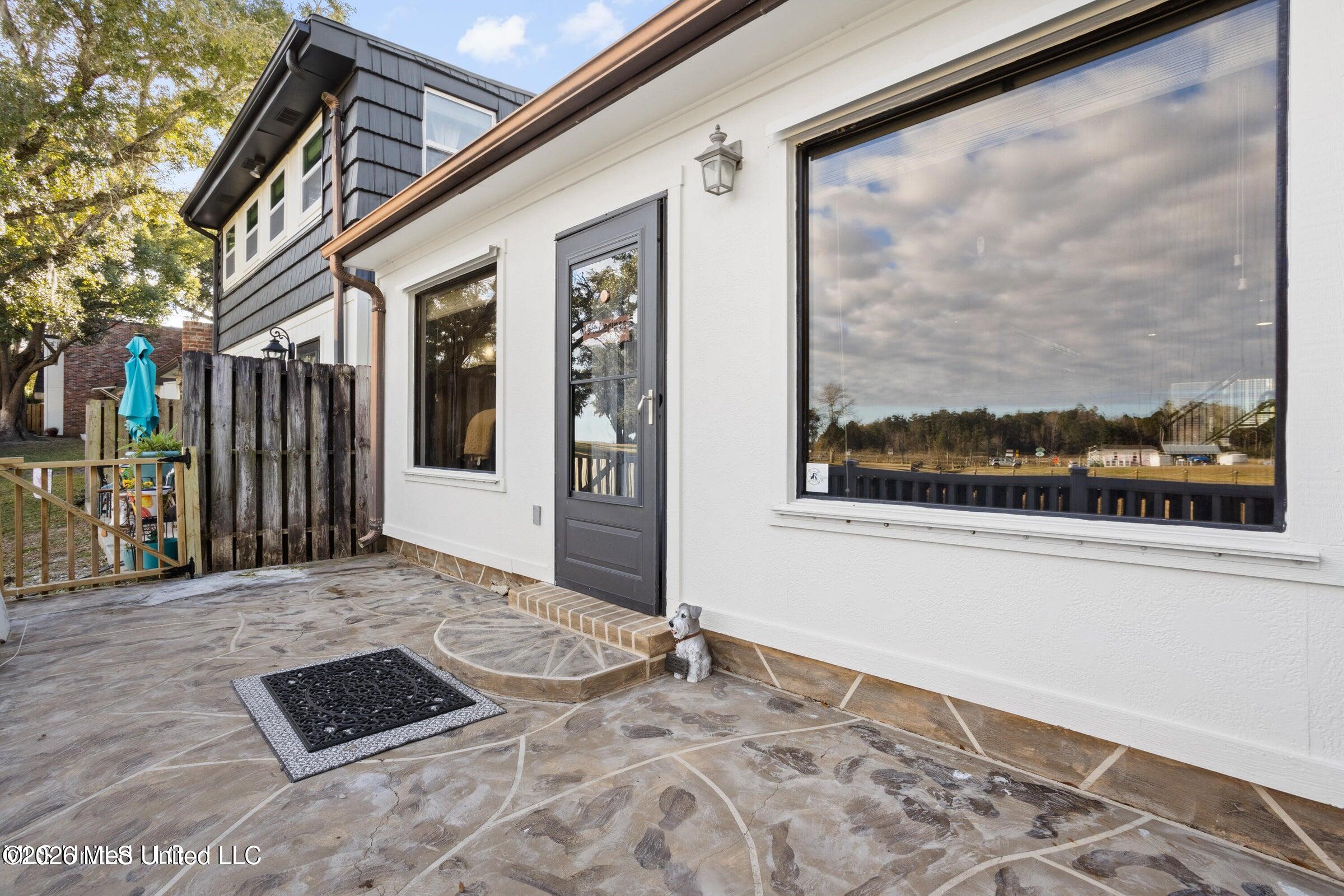 527 Front Beach Drive, 40