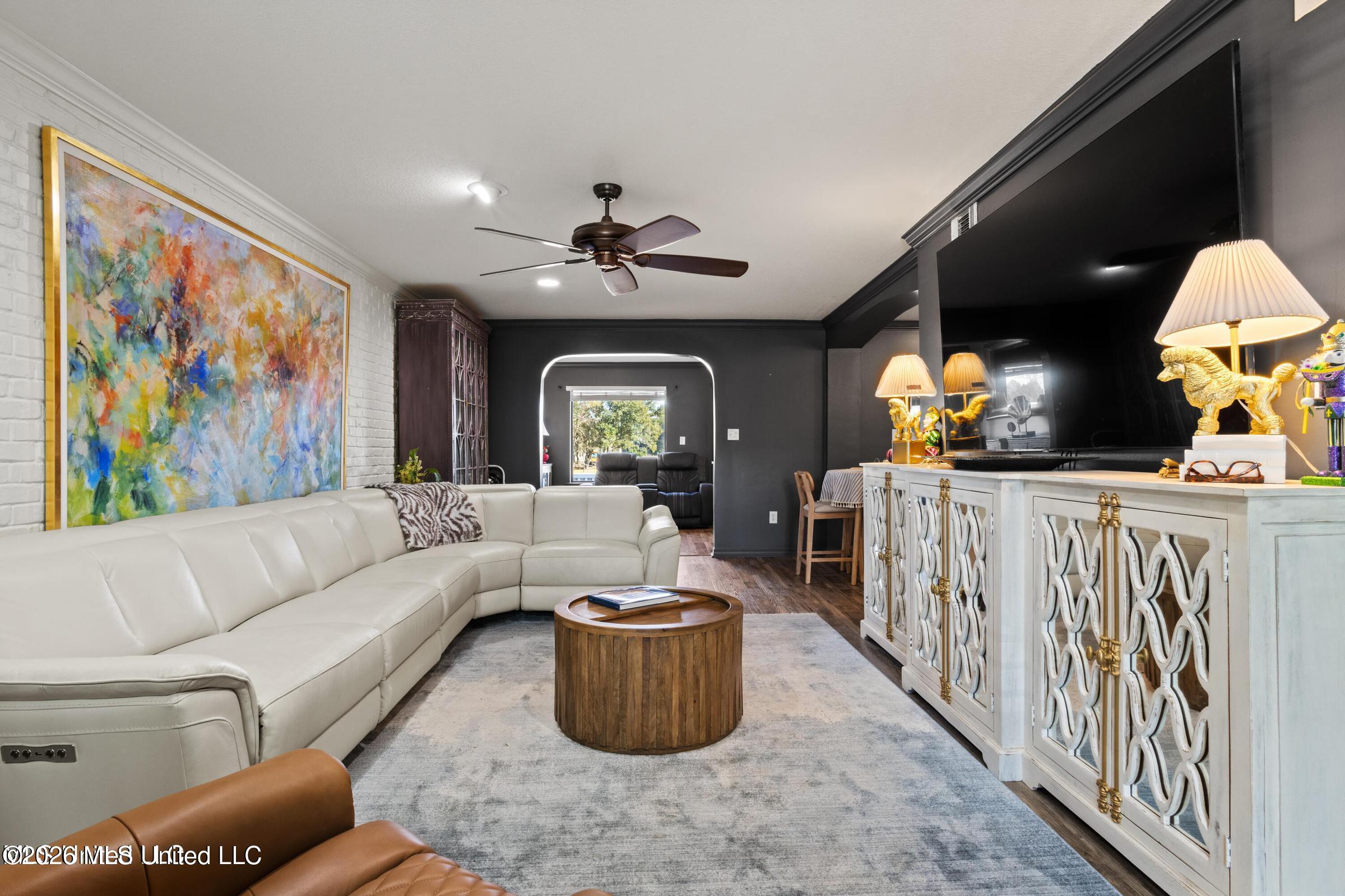 527 Front Beach Drive, 40