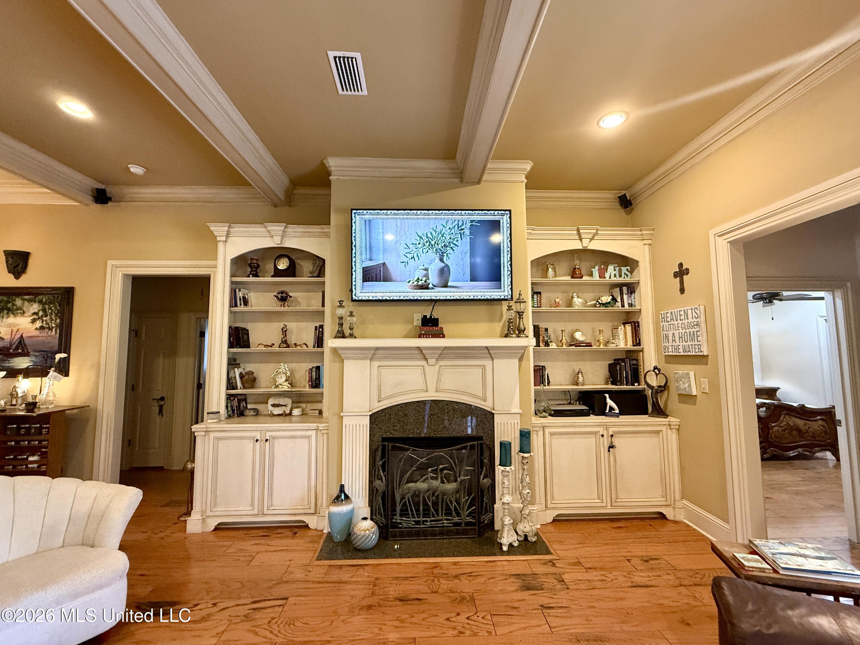 717 Clover Place