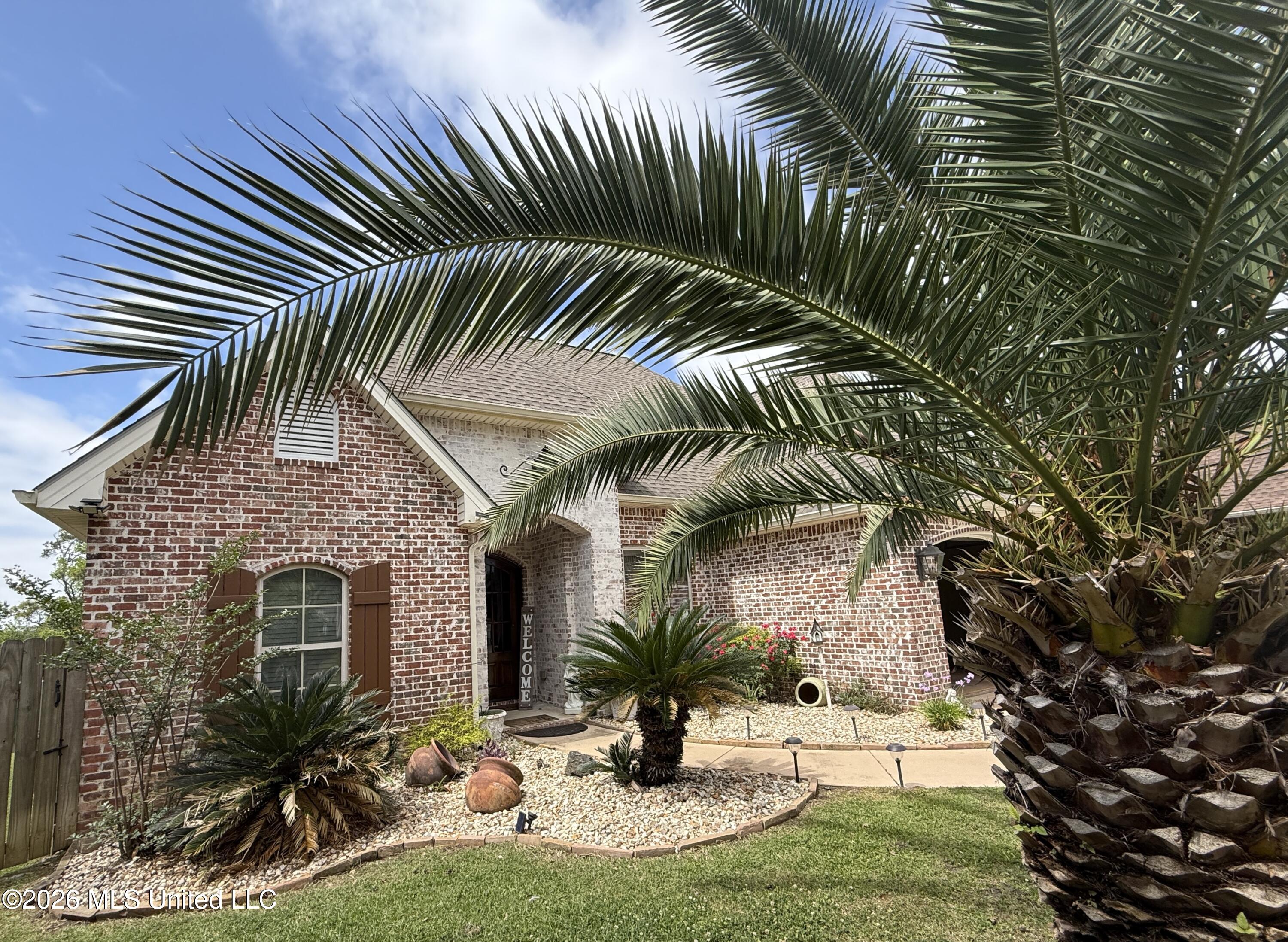 717 Clover Place