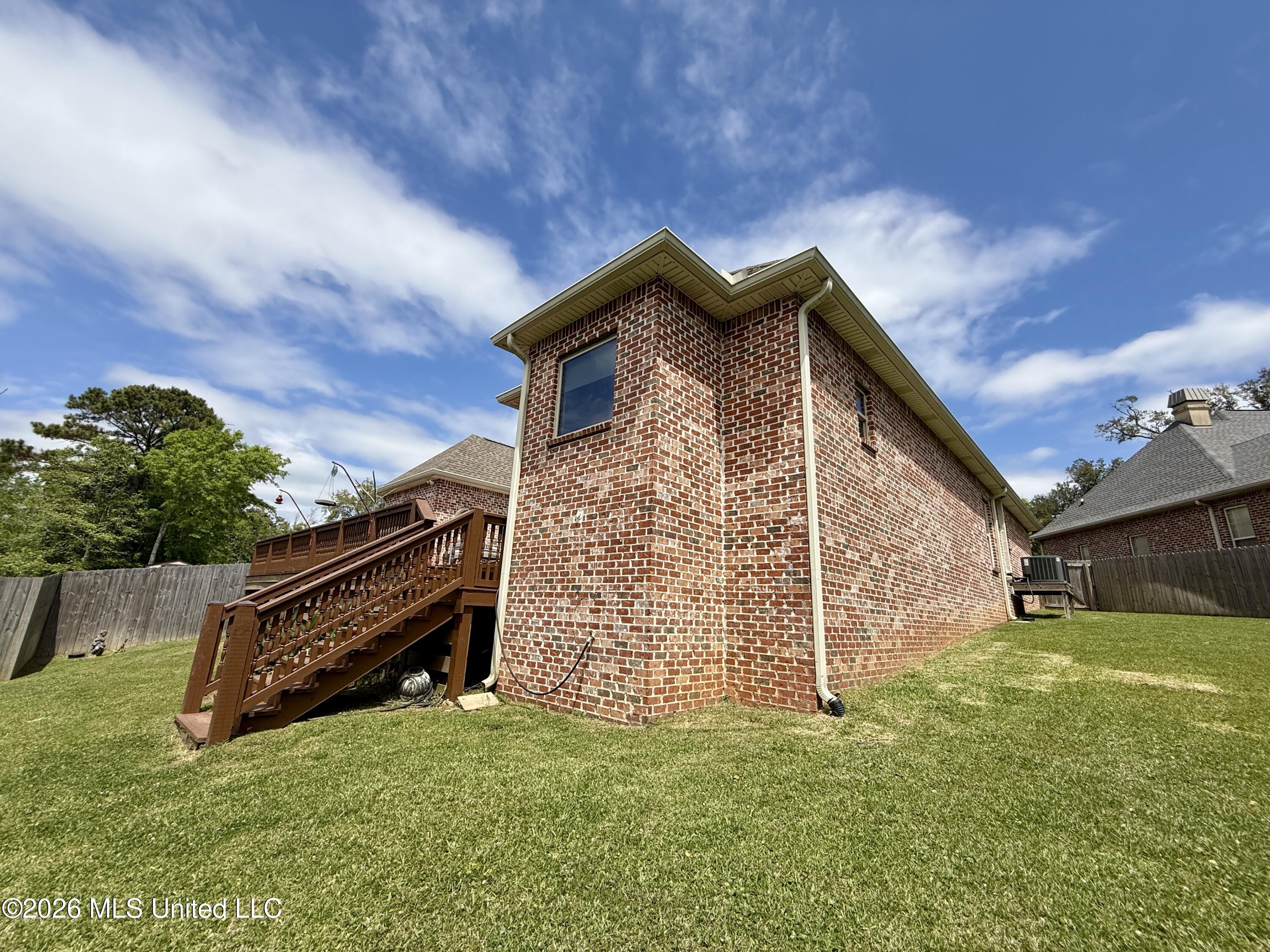 717 Clover Place