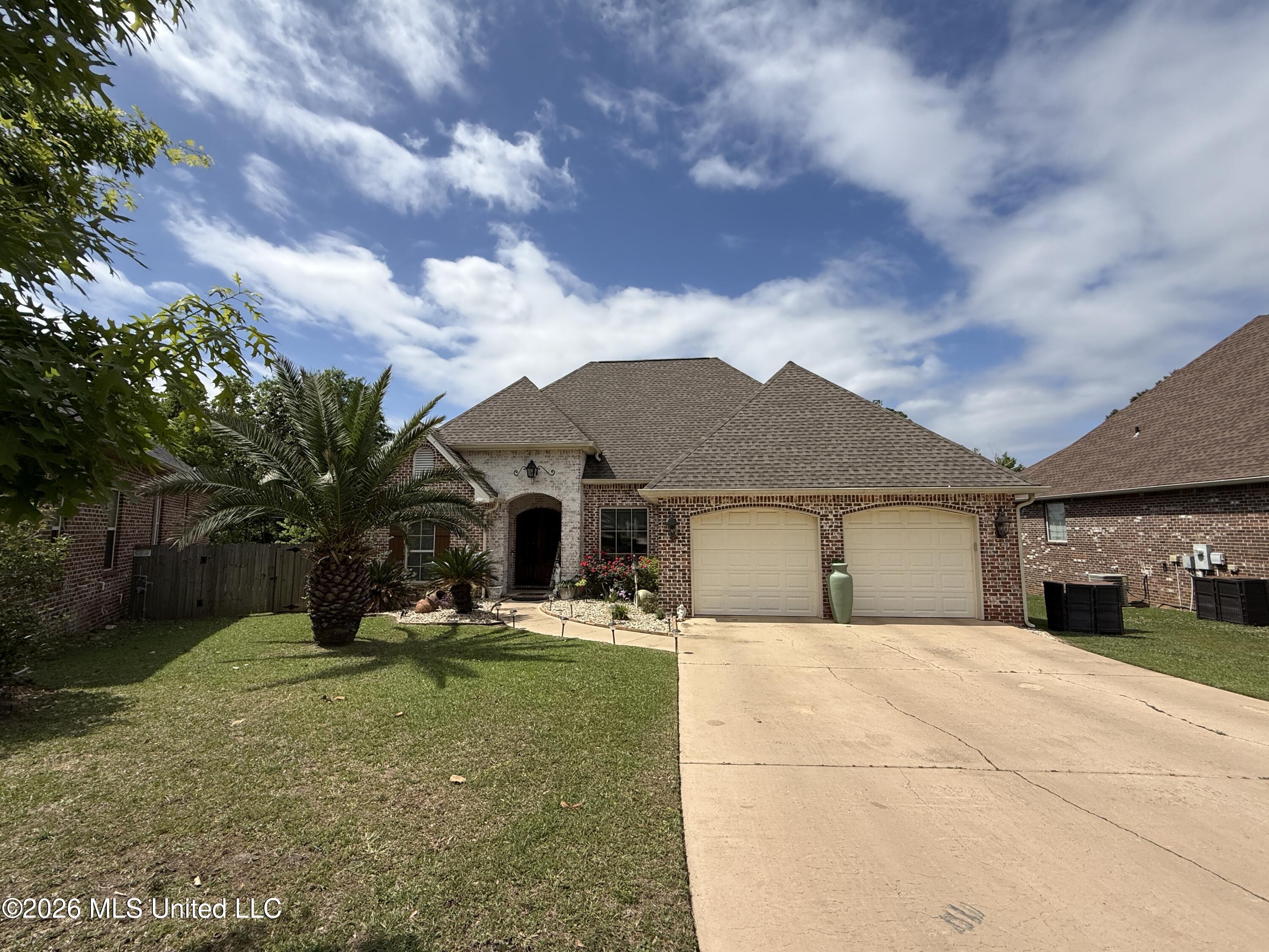 717 Clover Place