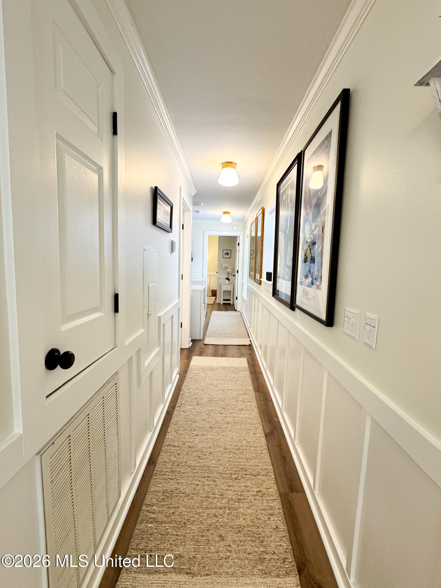 215 E 2nd Street, 34a