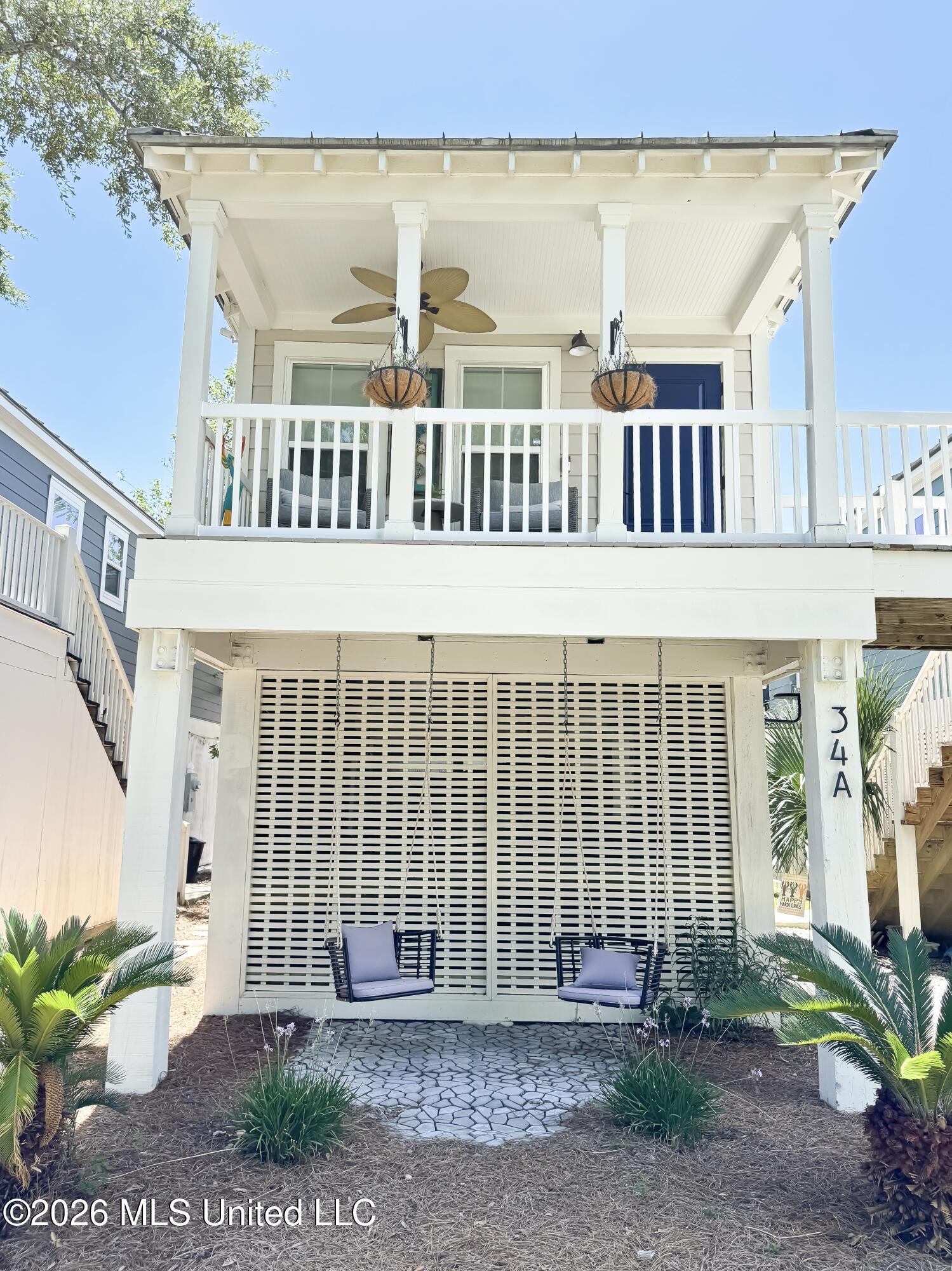 215 E 2nd Street, 34a