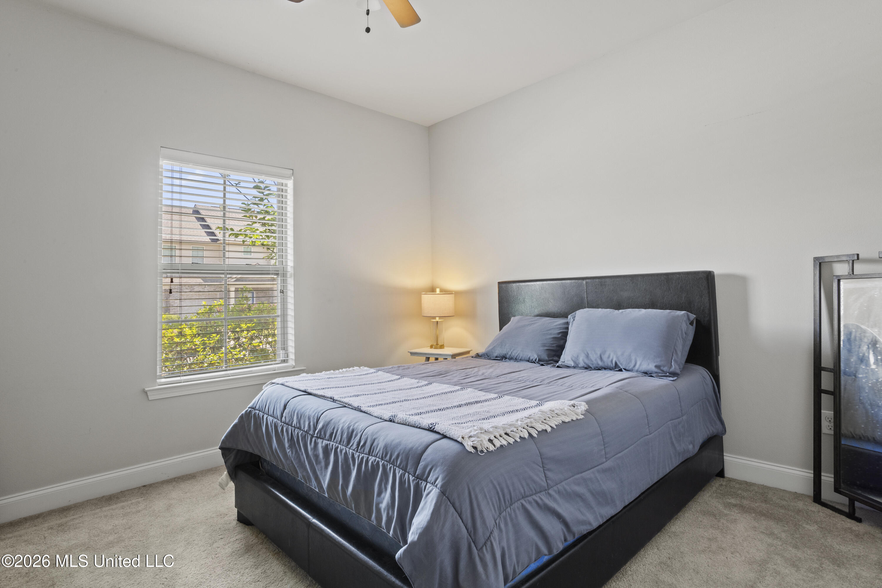 892 Reunion Pl Circle