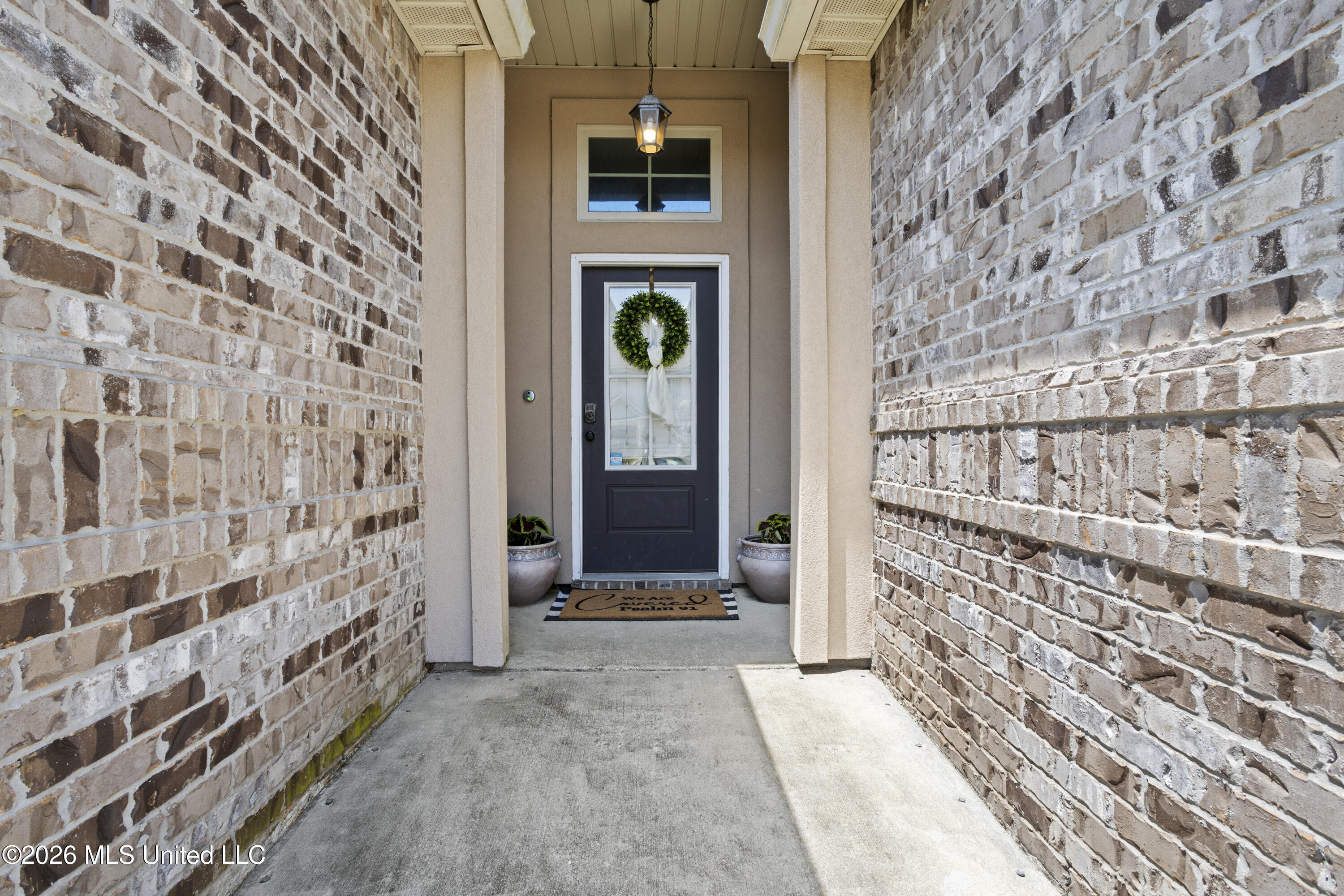 892 Reunion Pl Circle