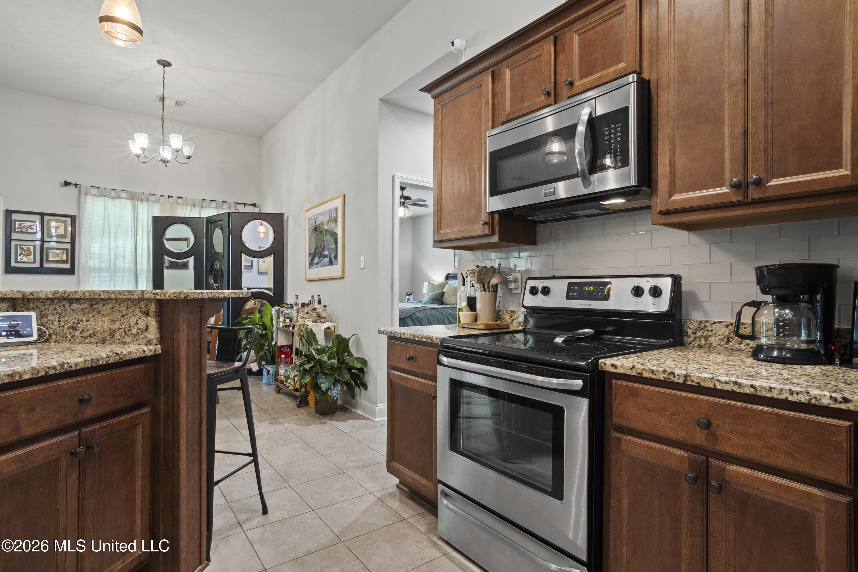 892 Reunion Pl Circle