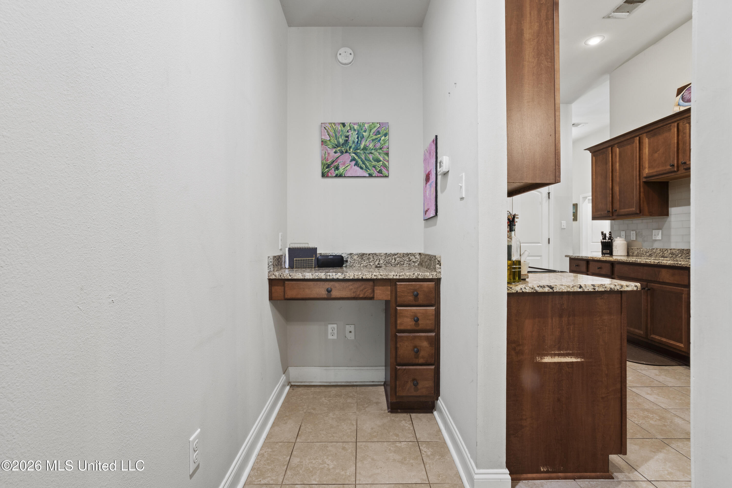 892 Reunion Pl Circle