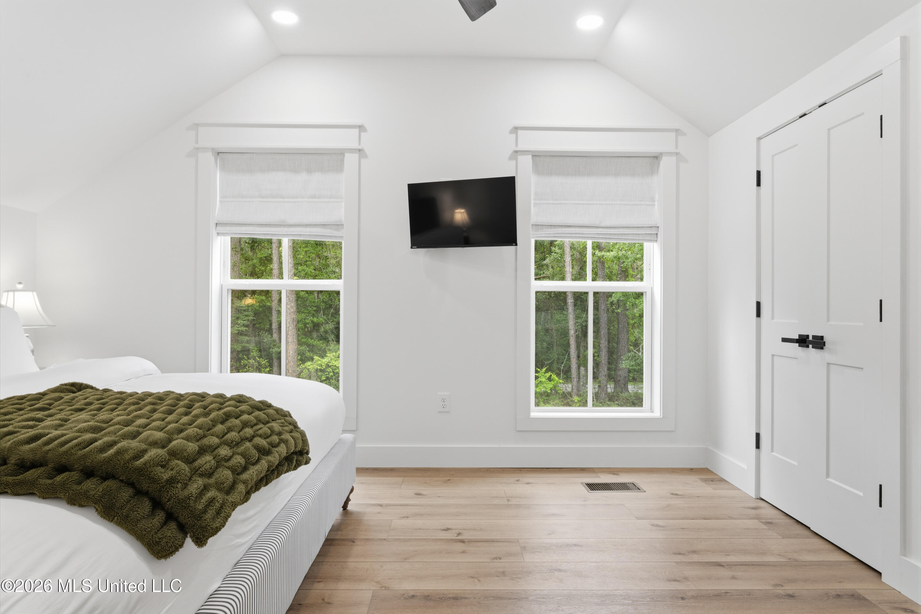 8068 Ocean Springs Road