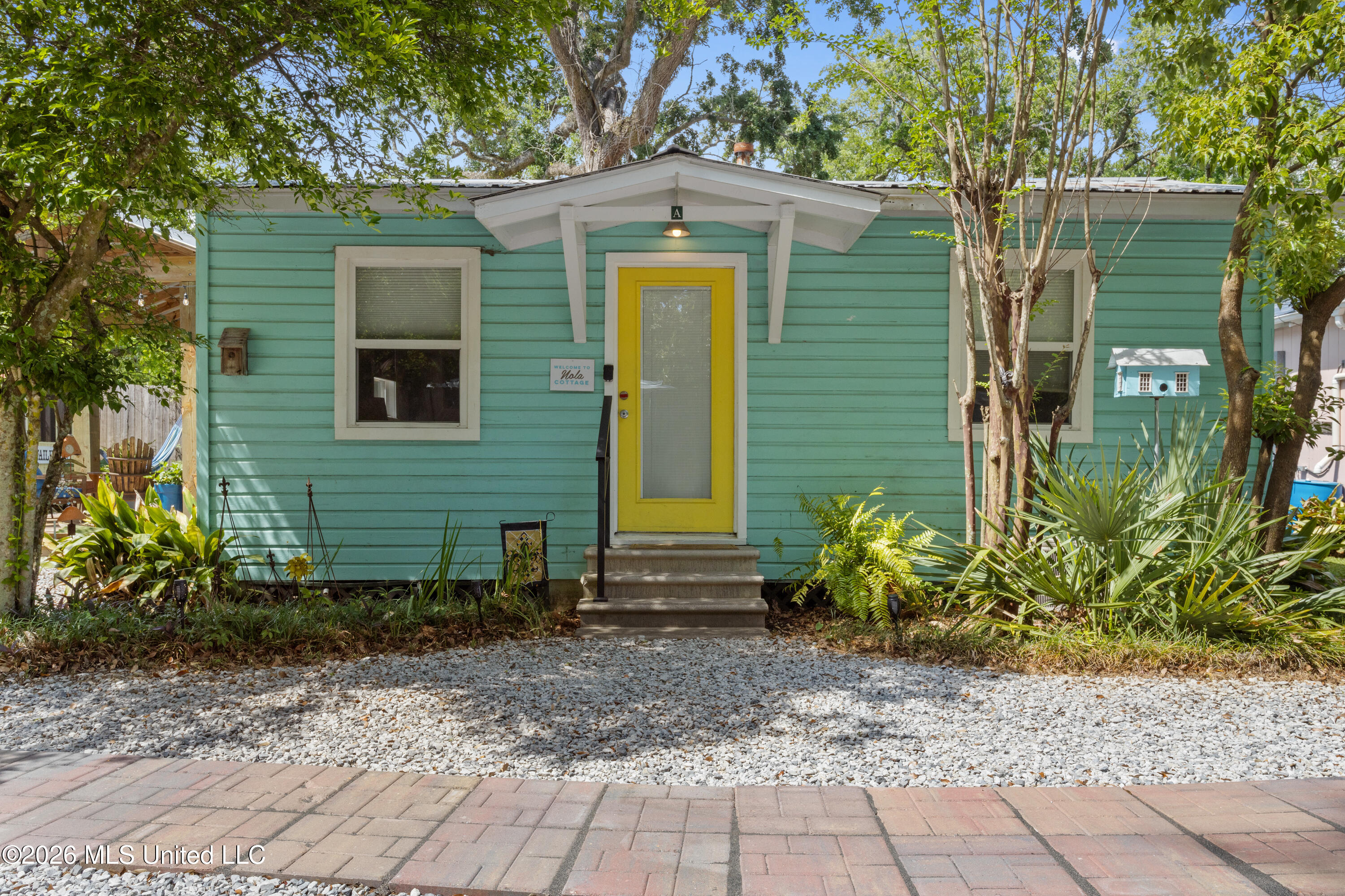 207 Dewey Avenue