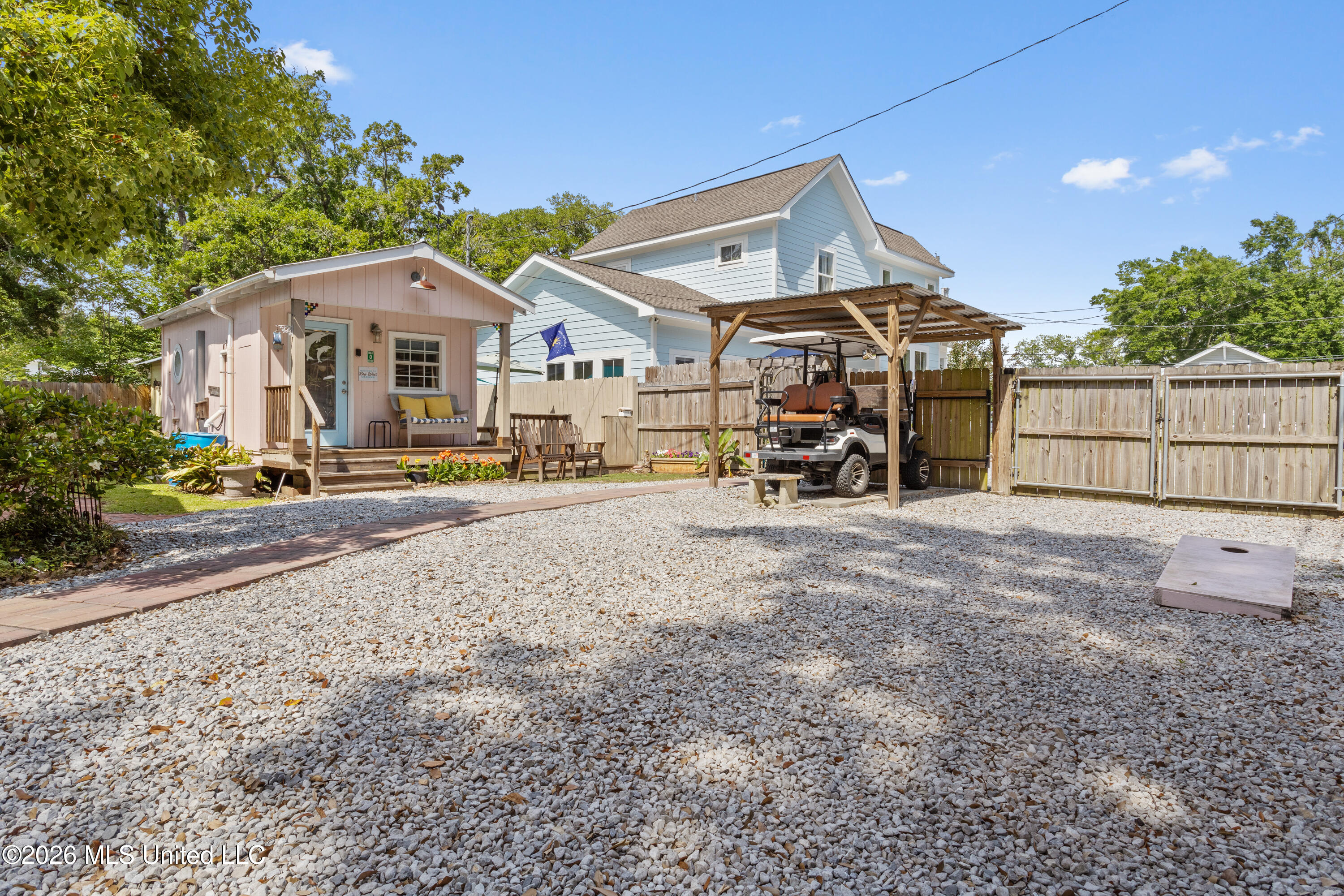 207 Dewey Avenue