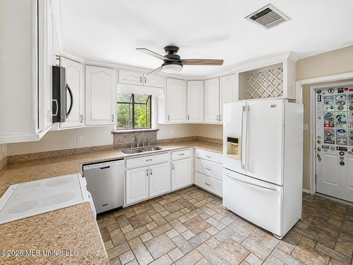3119 Breezy Hill Lane