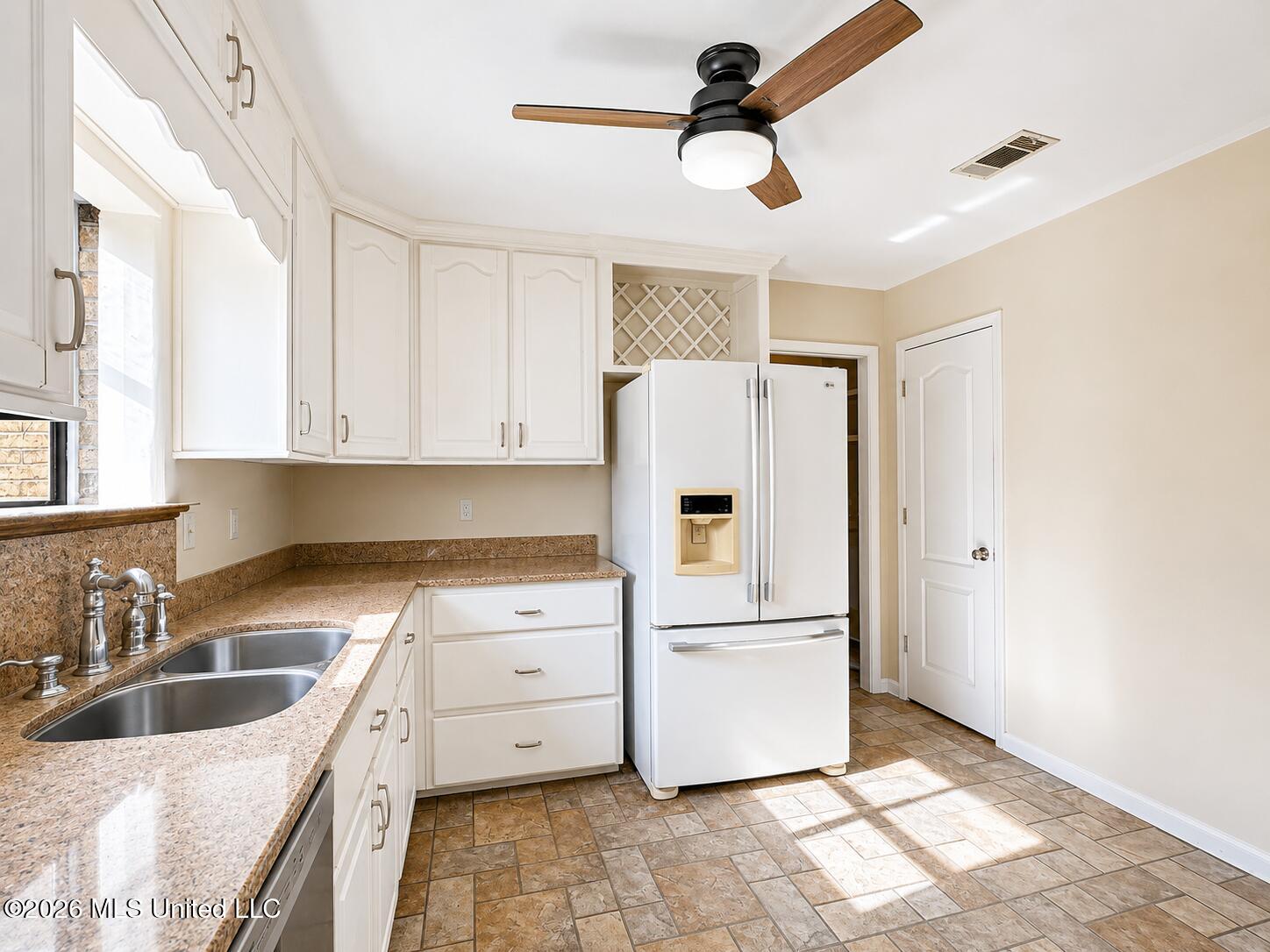 3119 Breezy Hill Lane
