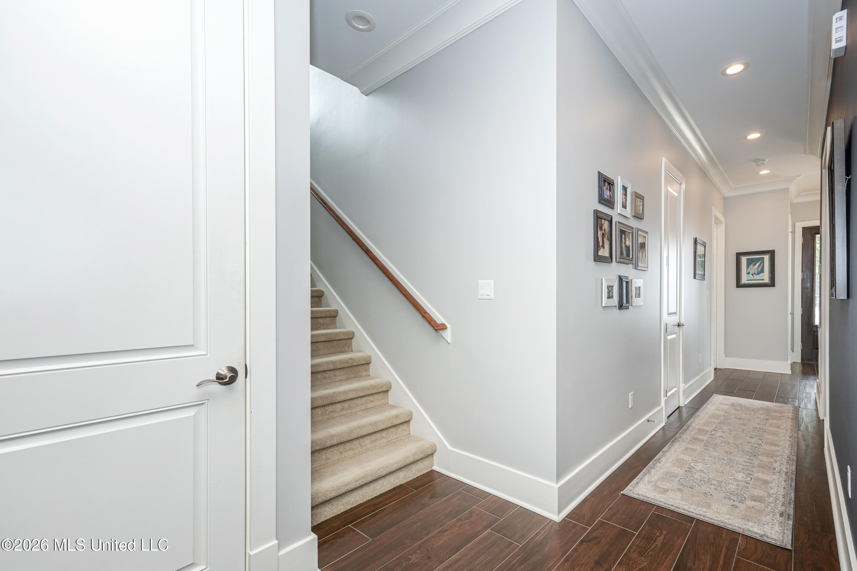 419 E Beach Drive