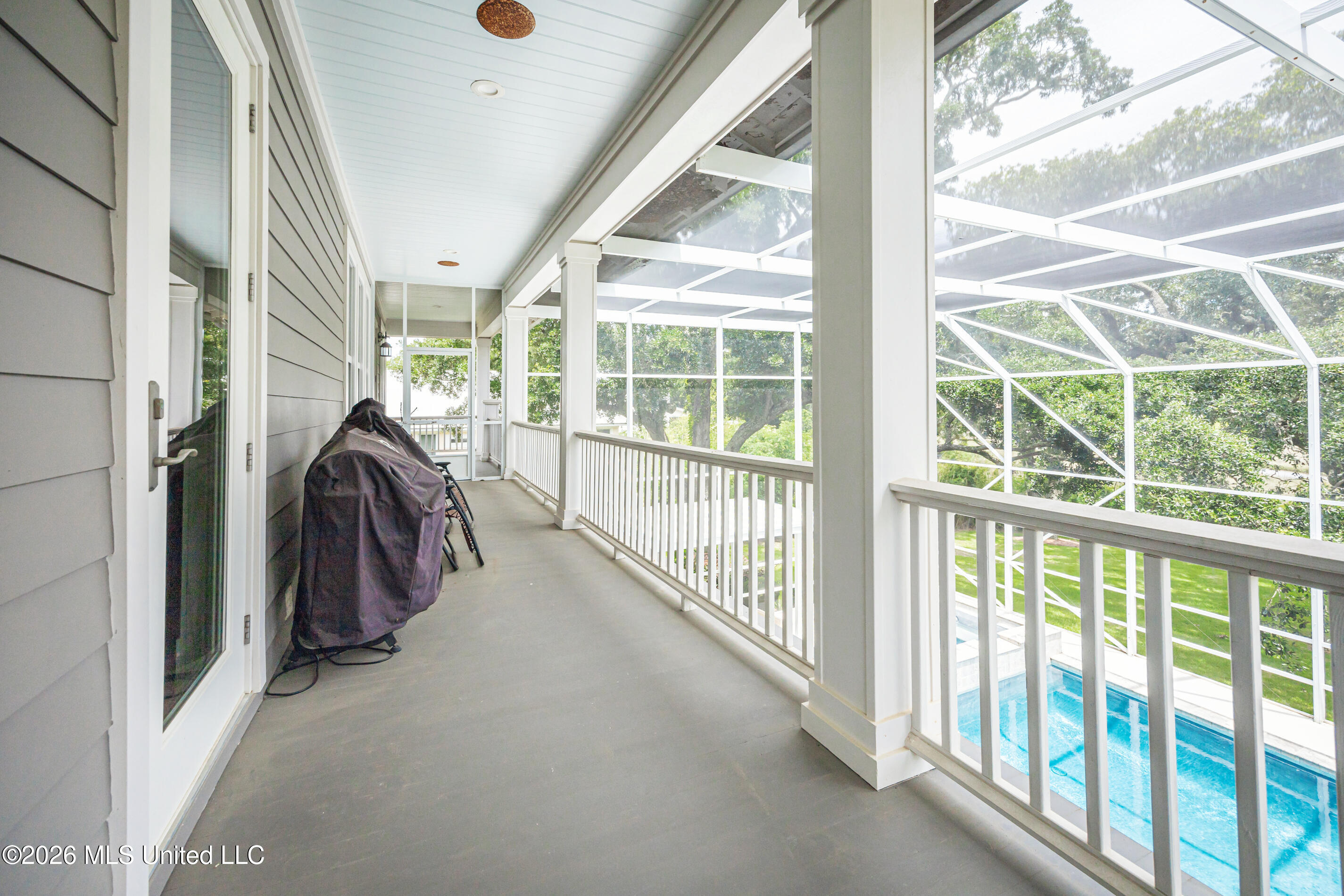 419 E Beach Drive