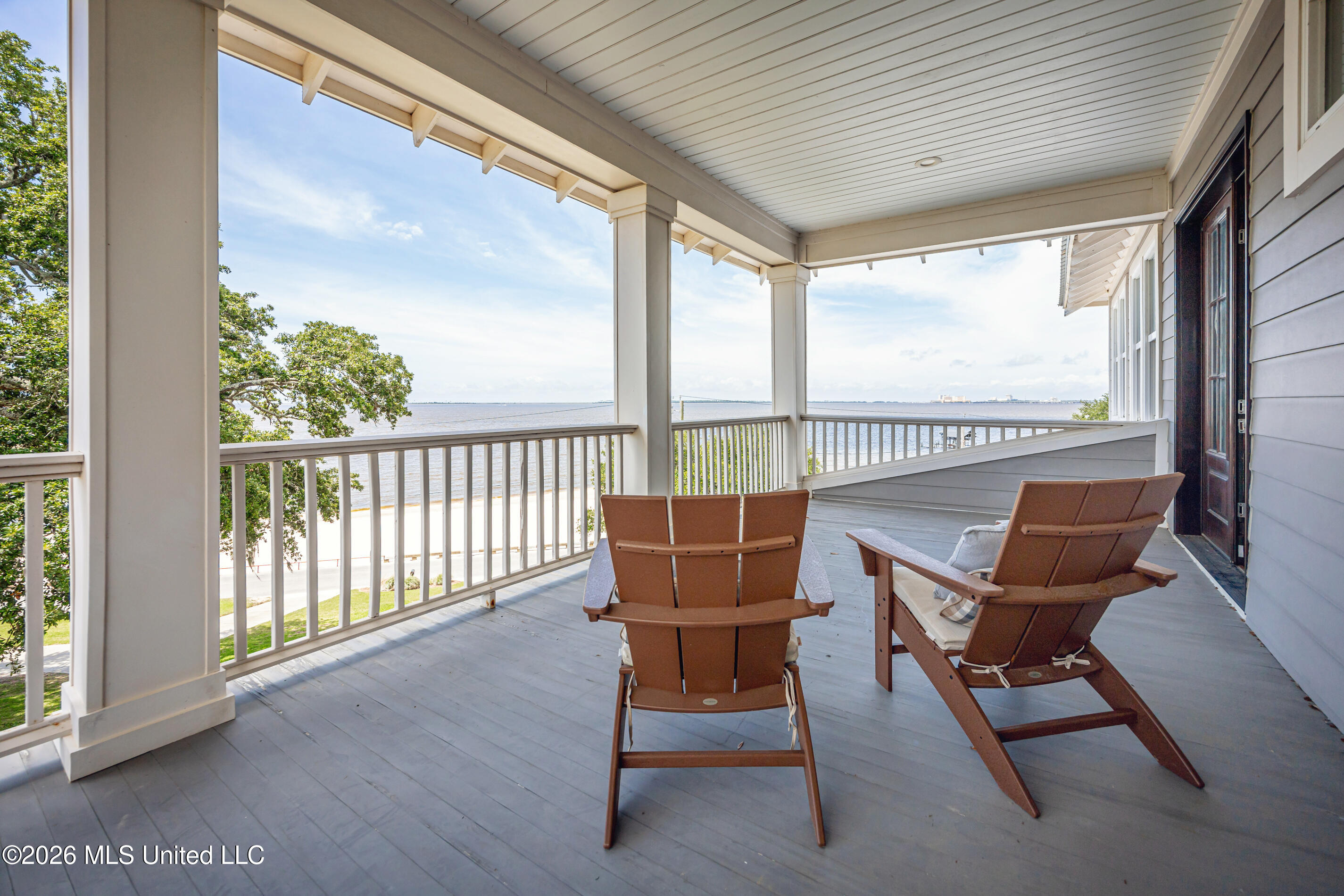 419 E Beach Drive