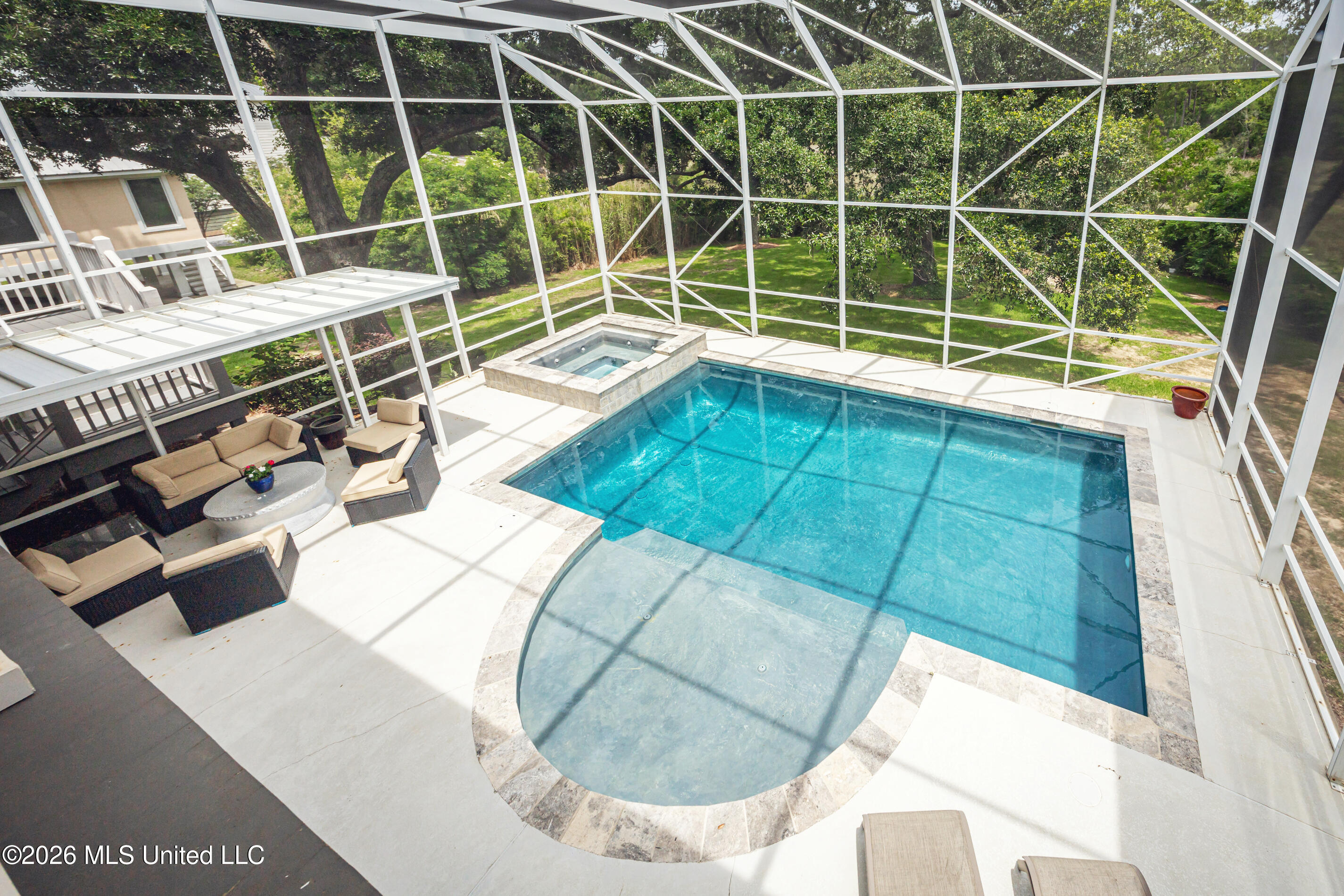 419 E Beach Drive