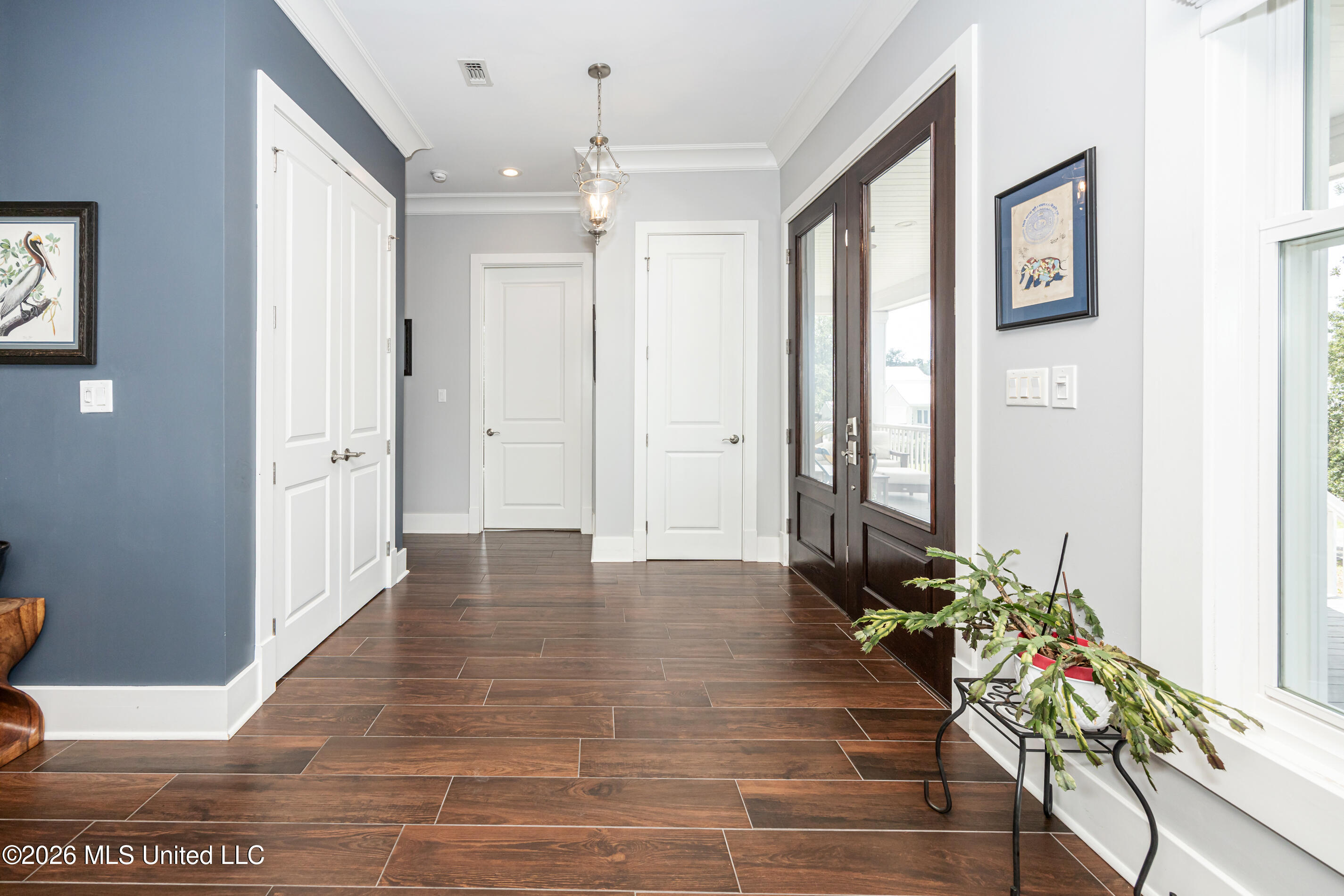 419 E Beach Drive