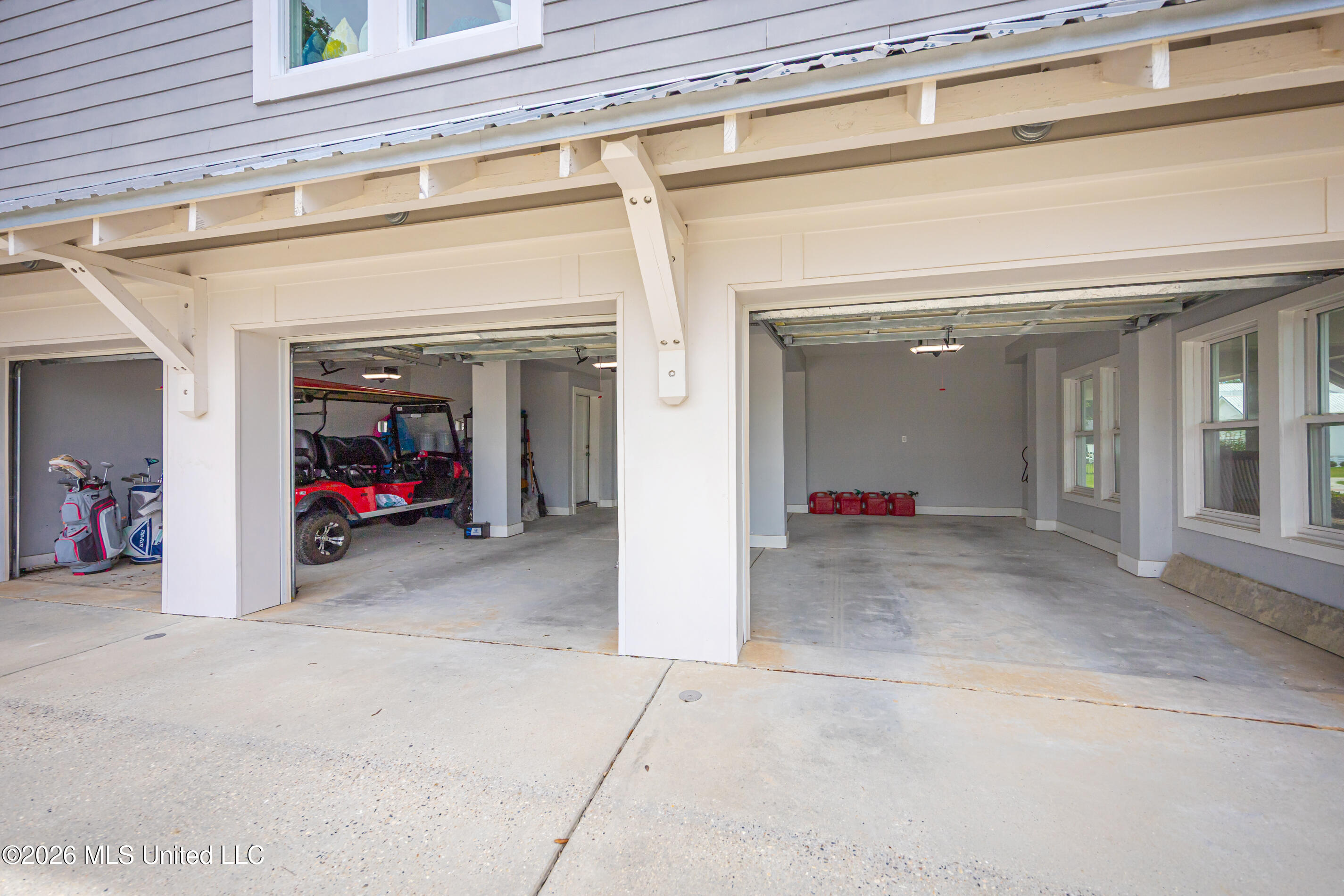 419 E Beach Drive