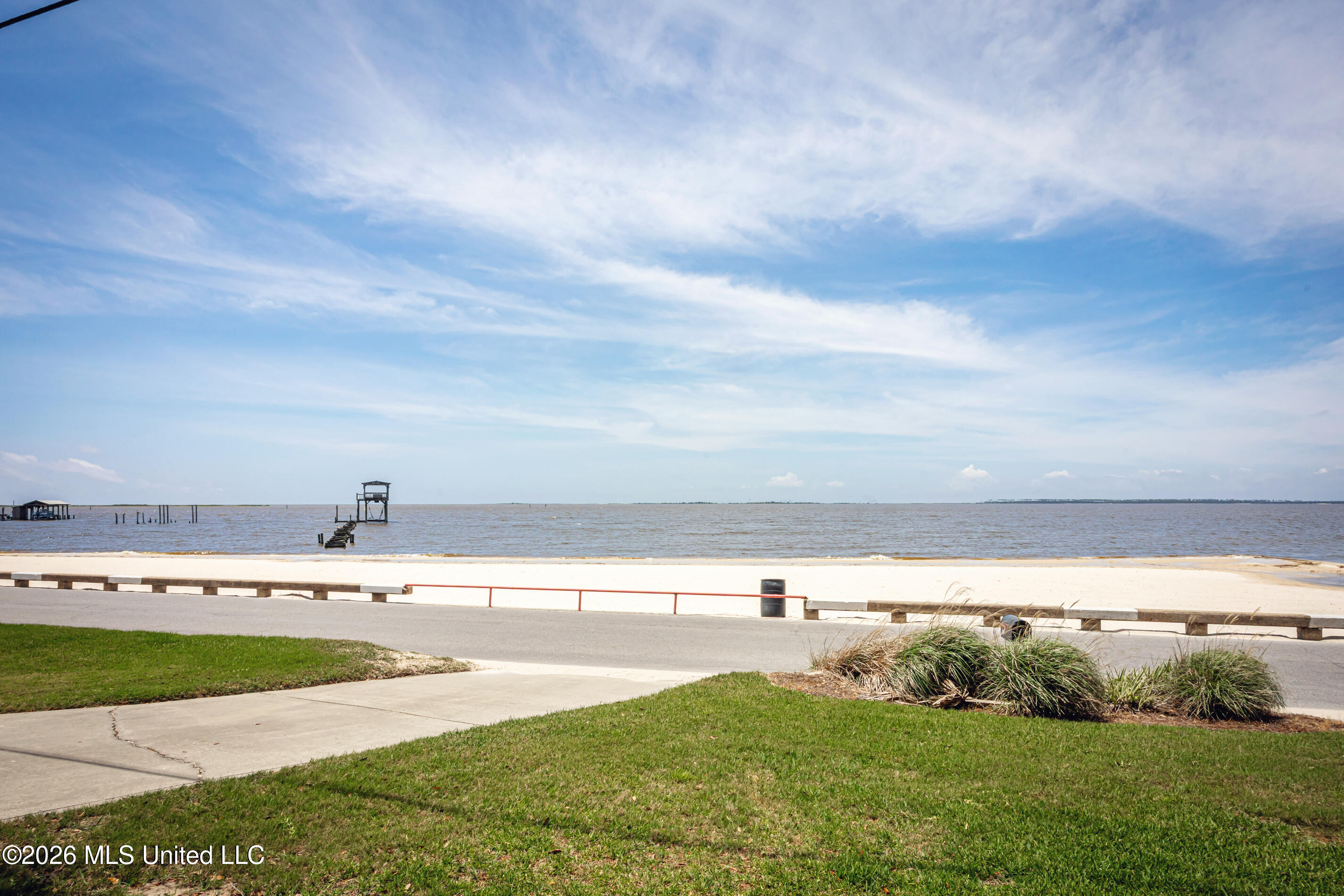 419 E Beach Drive