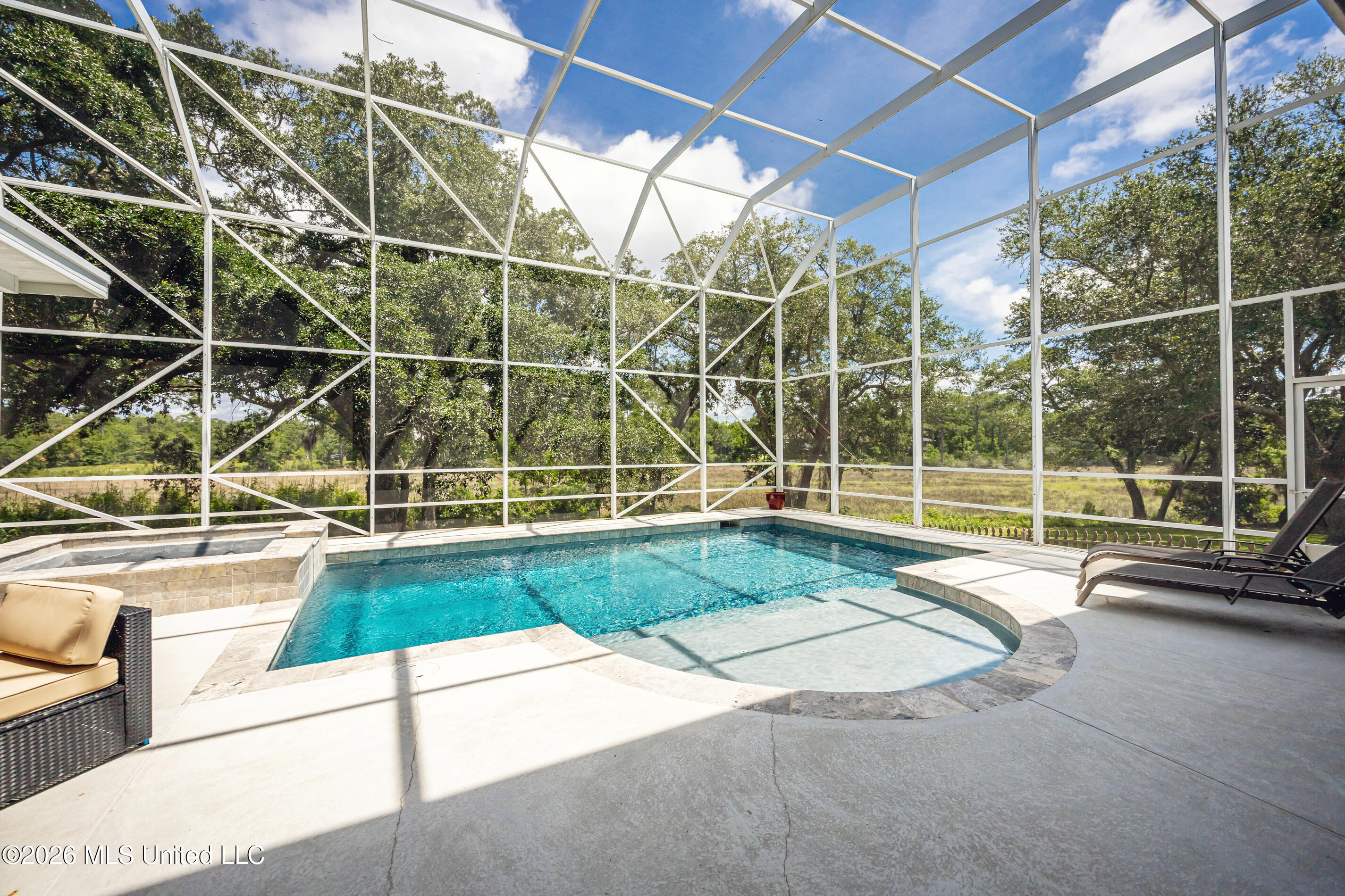 419 E Beach Drive