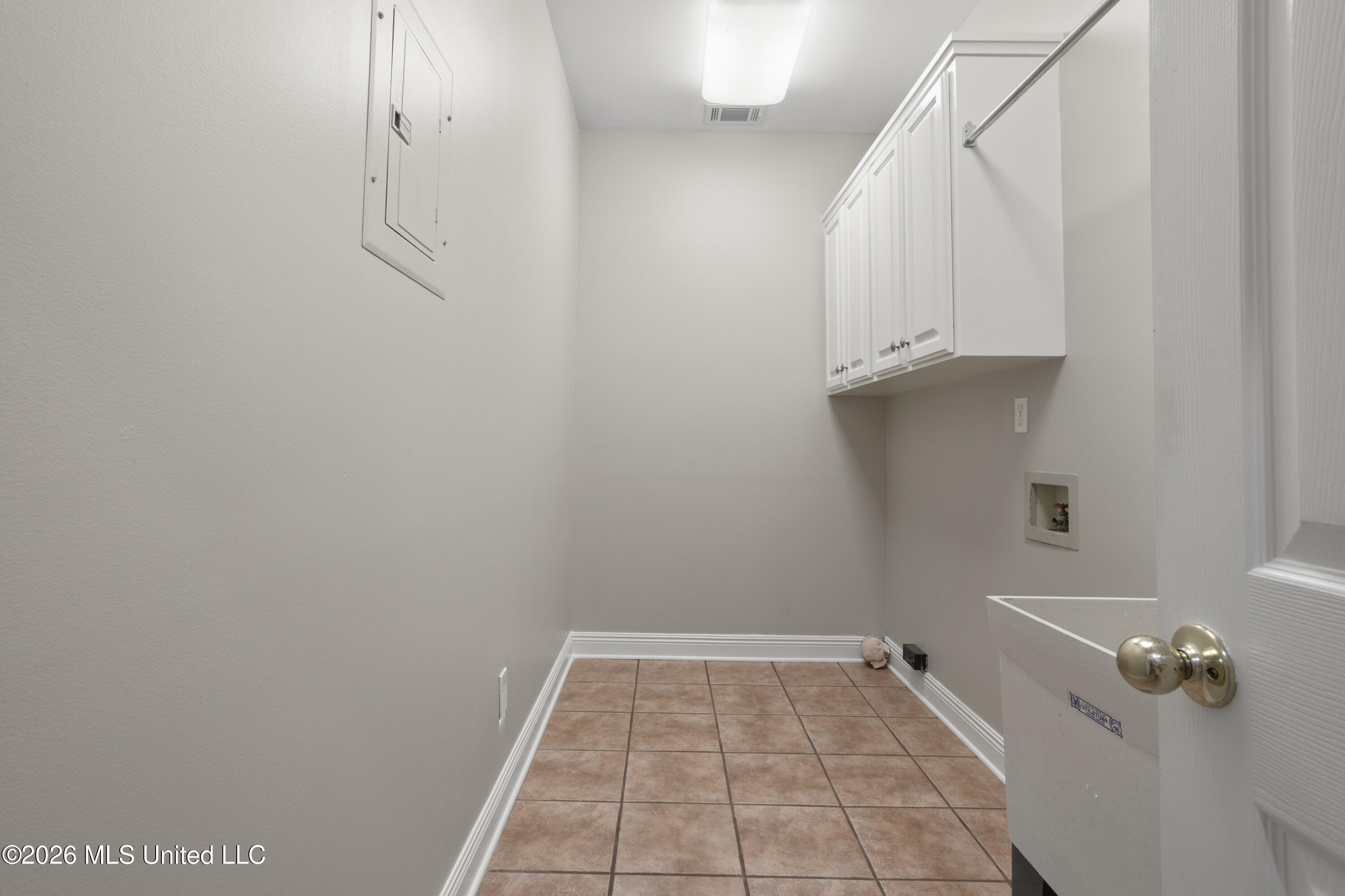 3841 Chaumont Circle