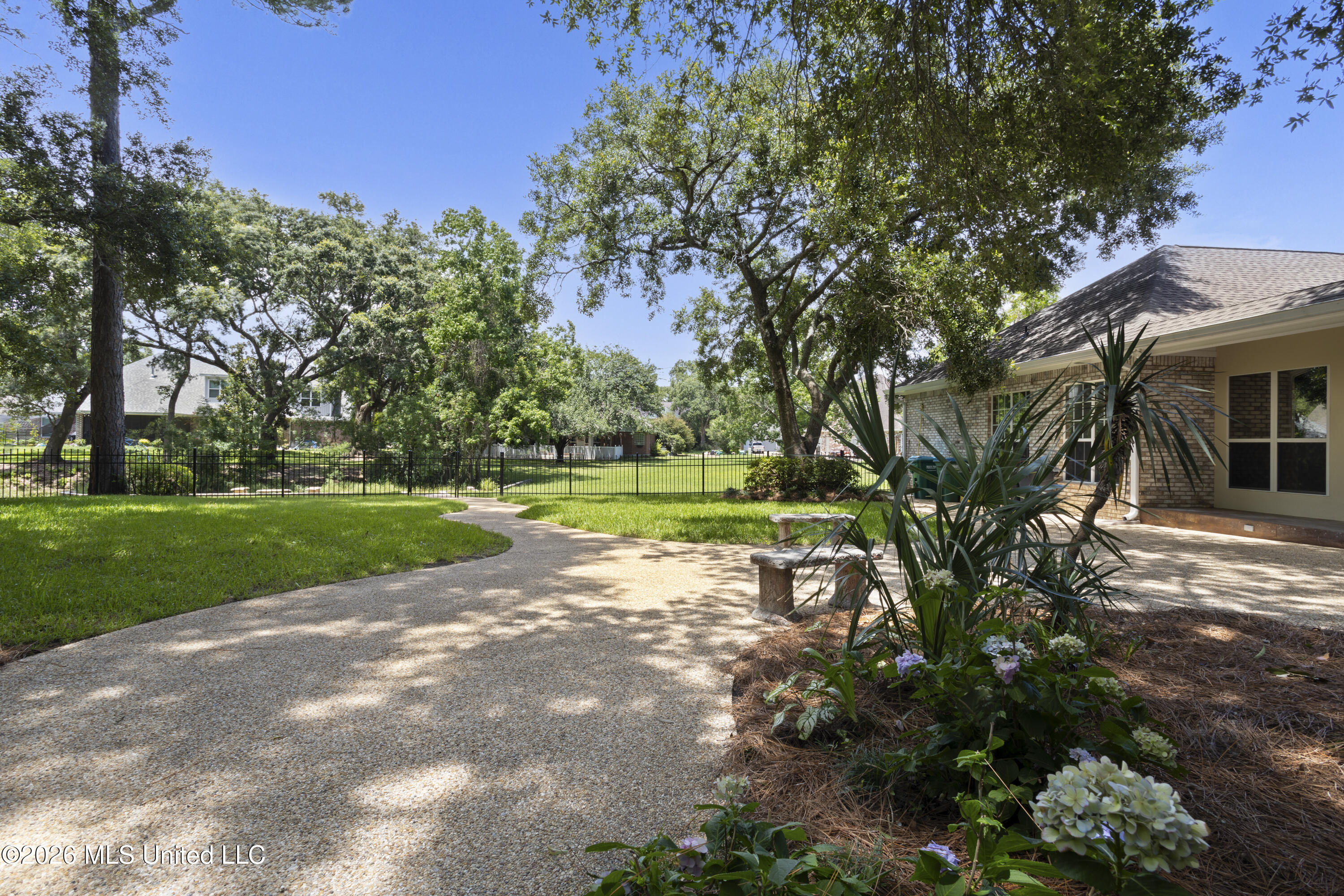 3841 Chaumont Circle