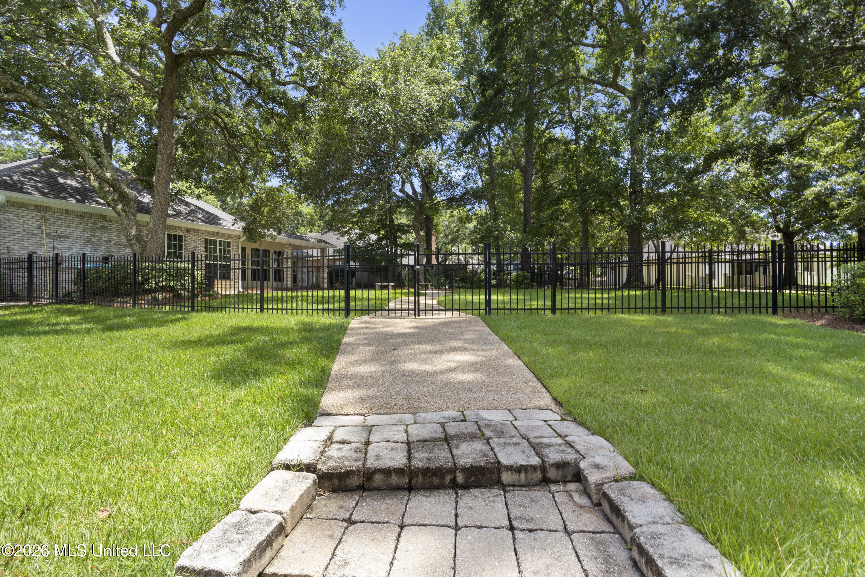 3841 Chaumont Circle
