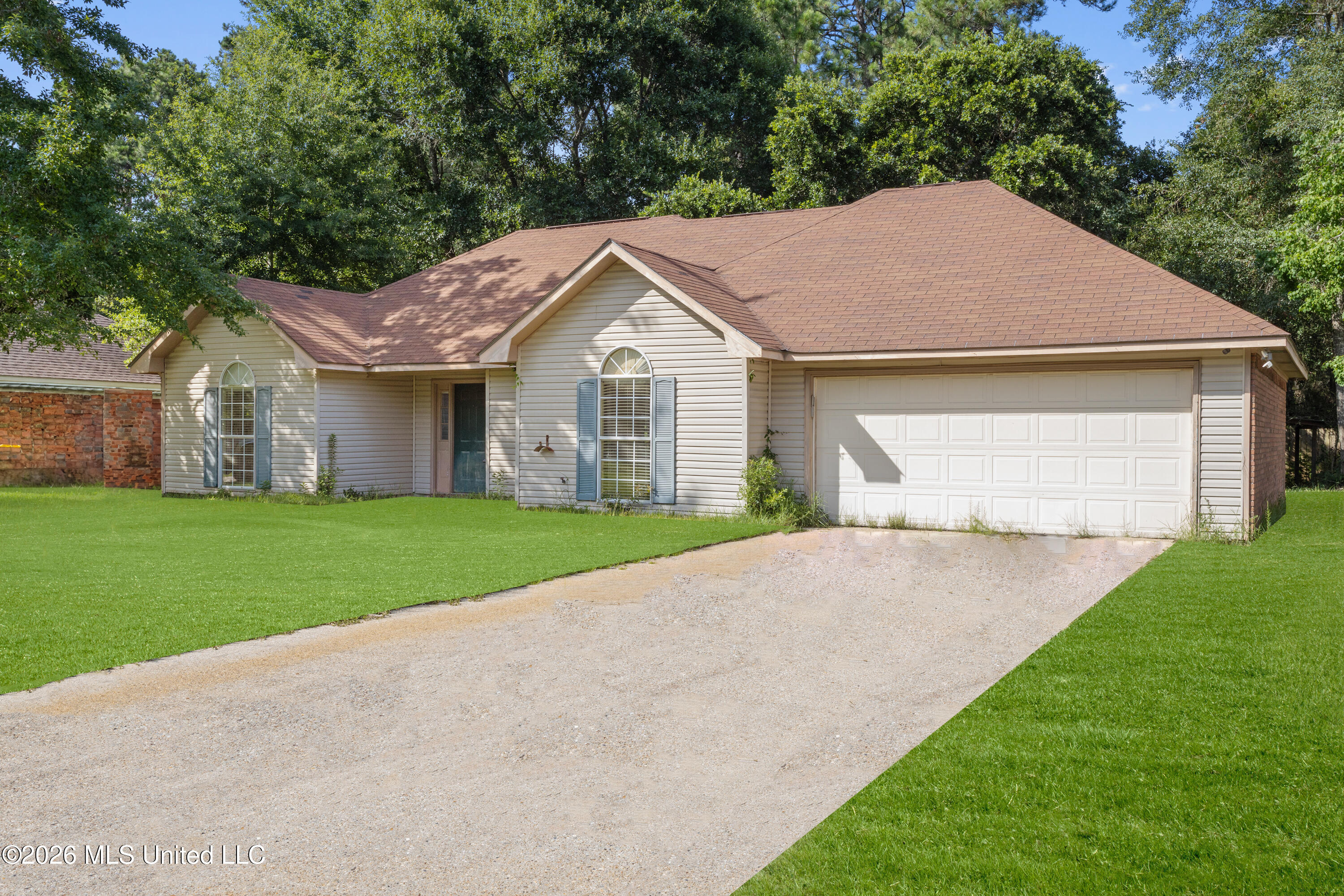 7020 Red Bud Lane