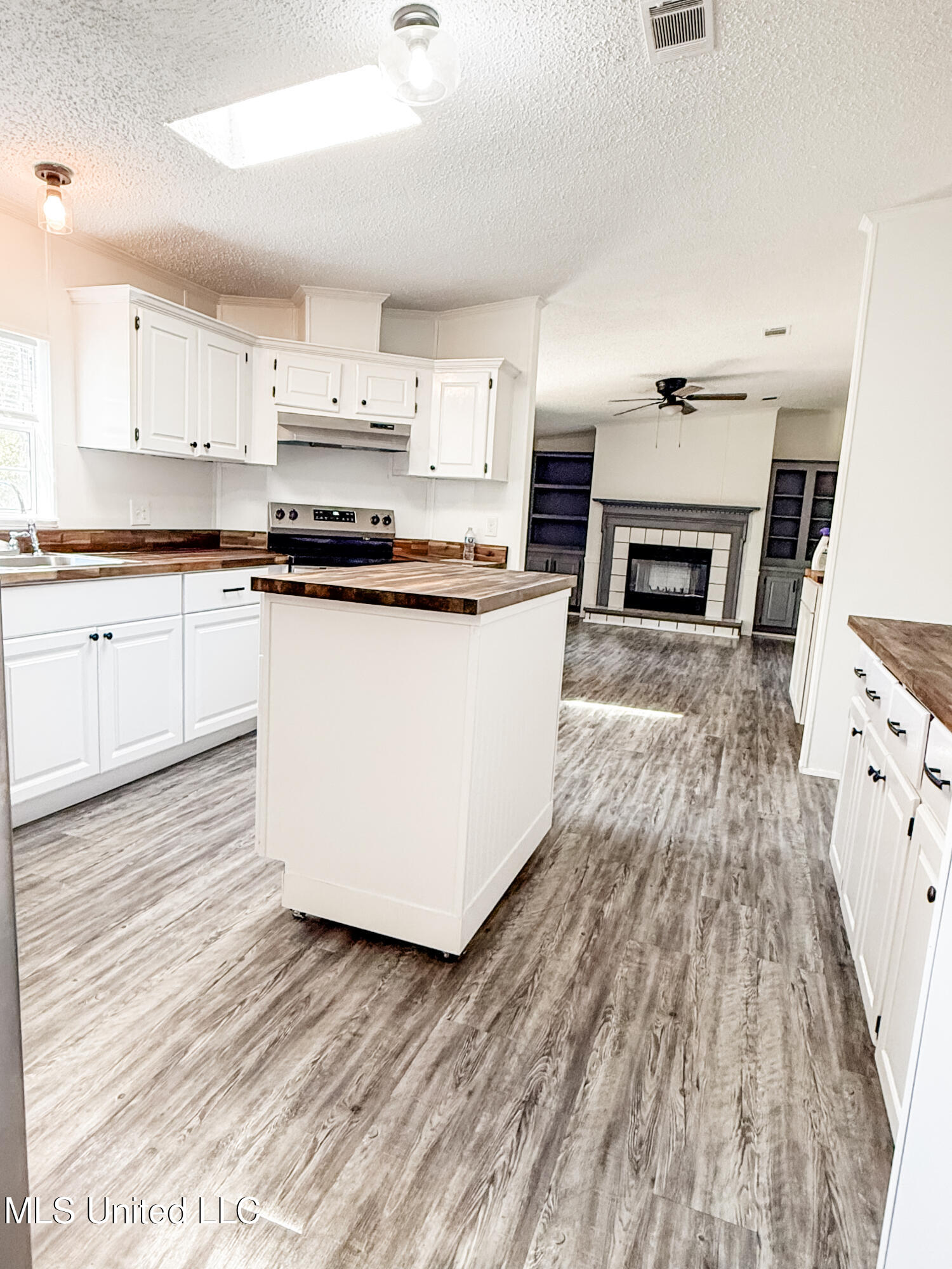 25481 Old Highway 49