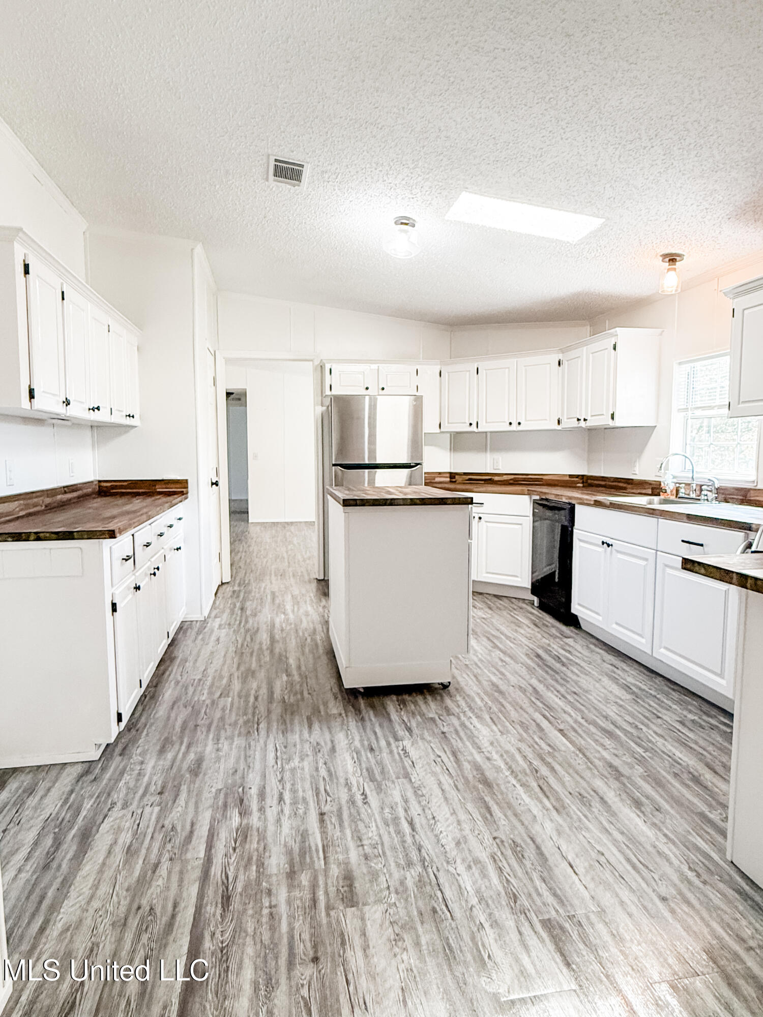 25481 Old Highway 49