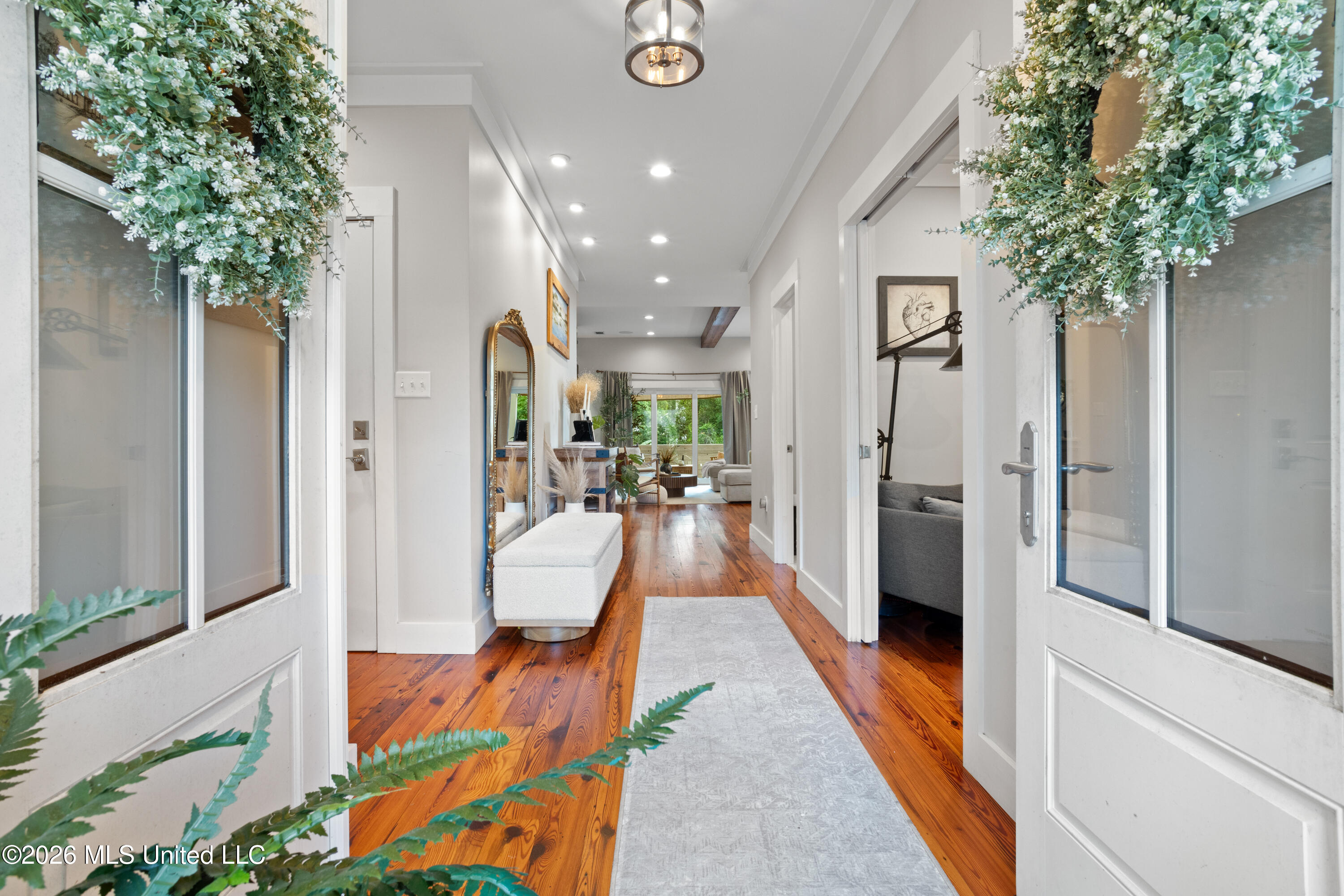 1305 Fort Street