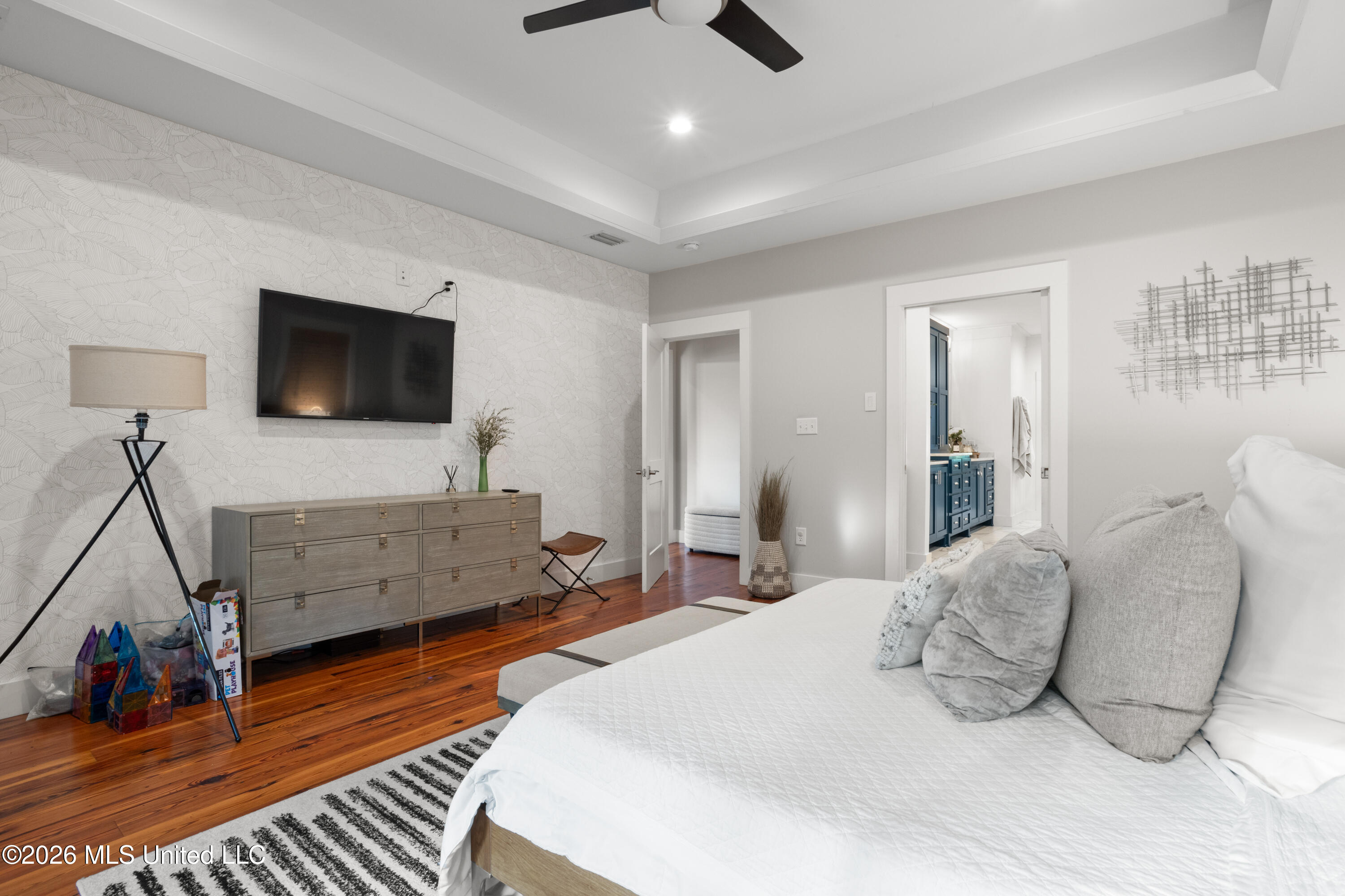 1305 Fort Street