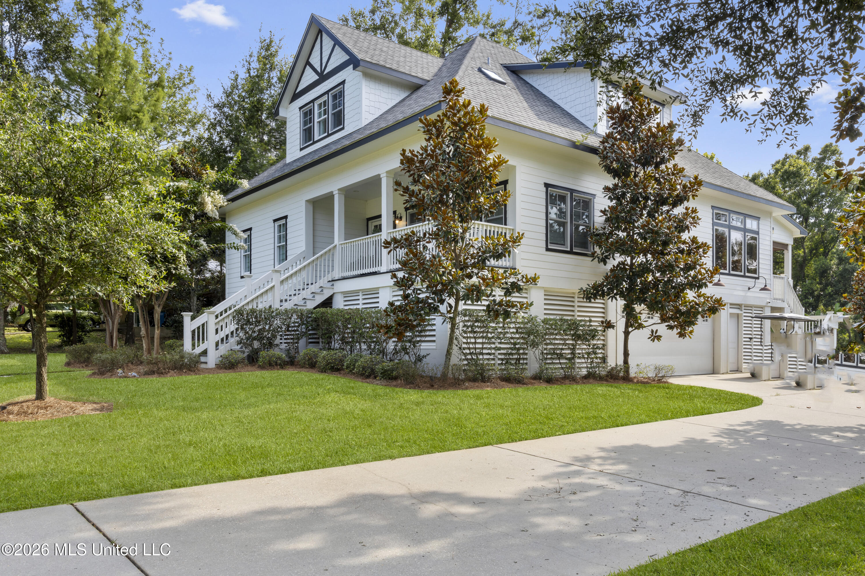 1305 Fort Street
