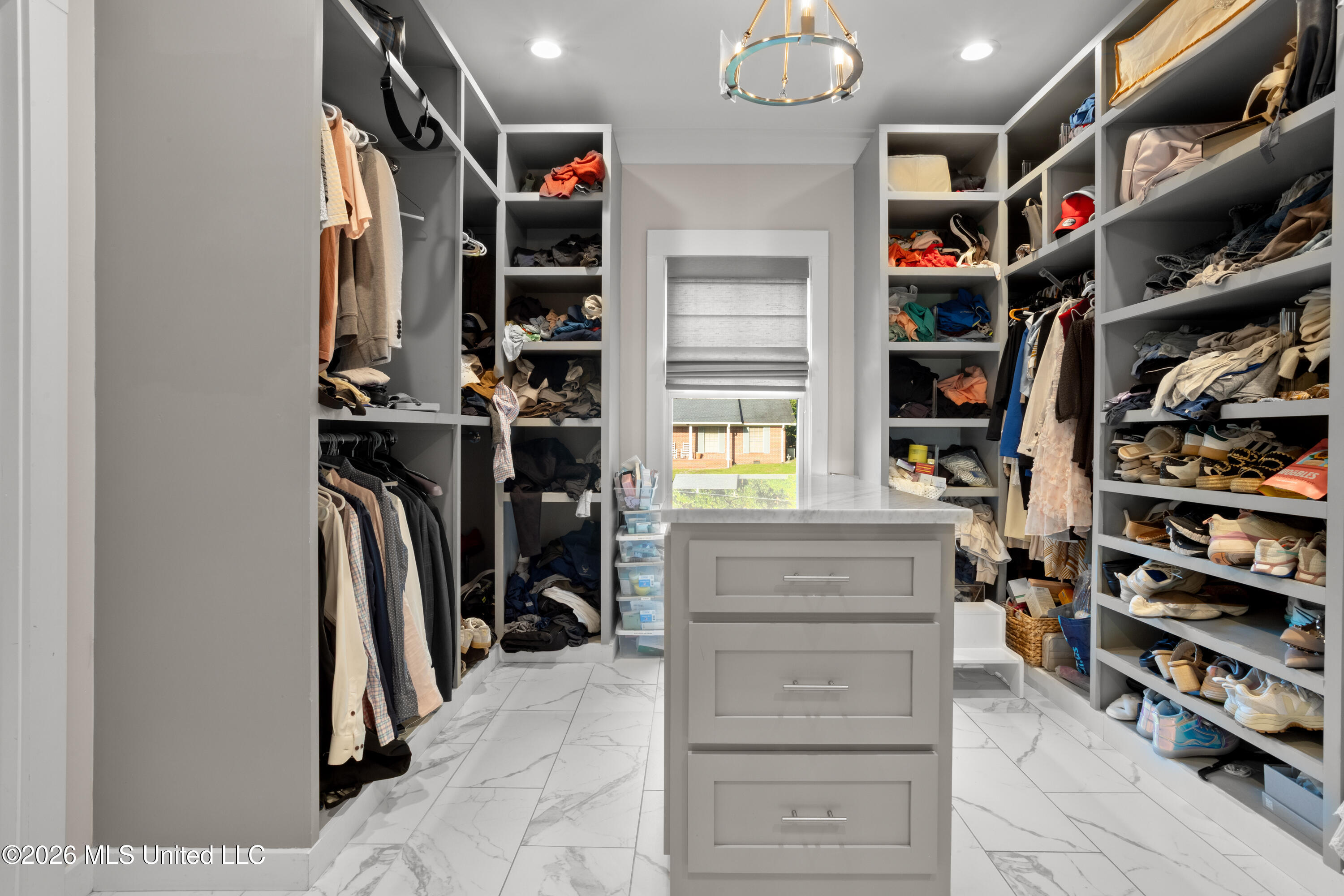 1305 Fort Street