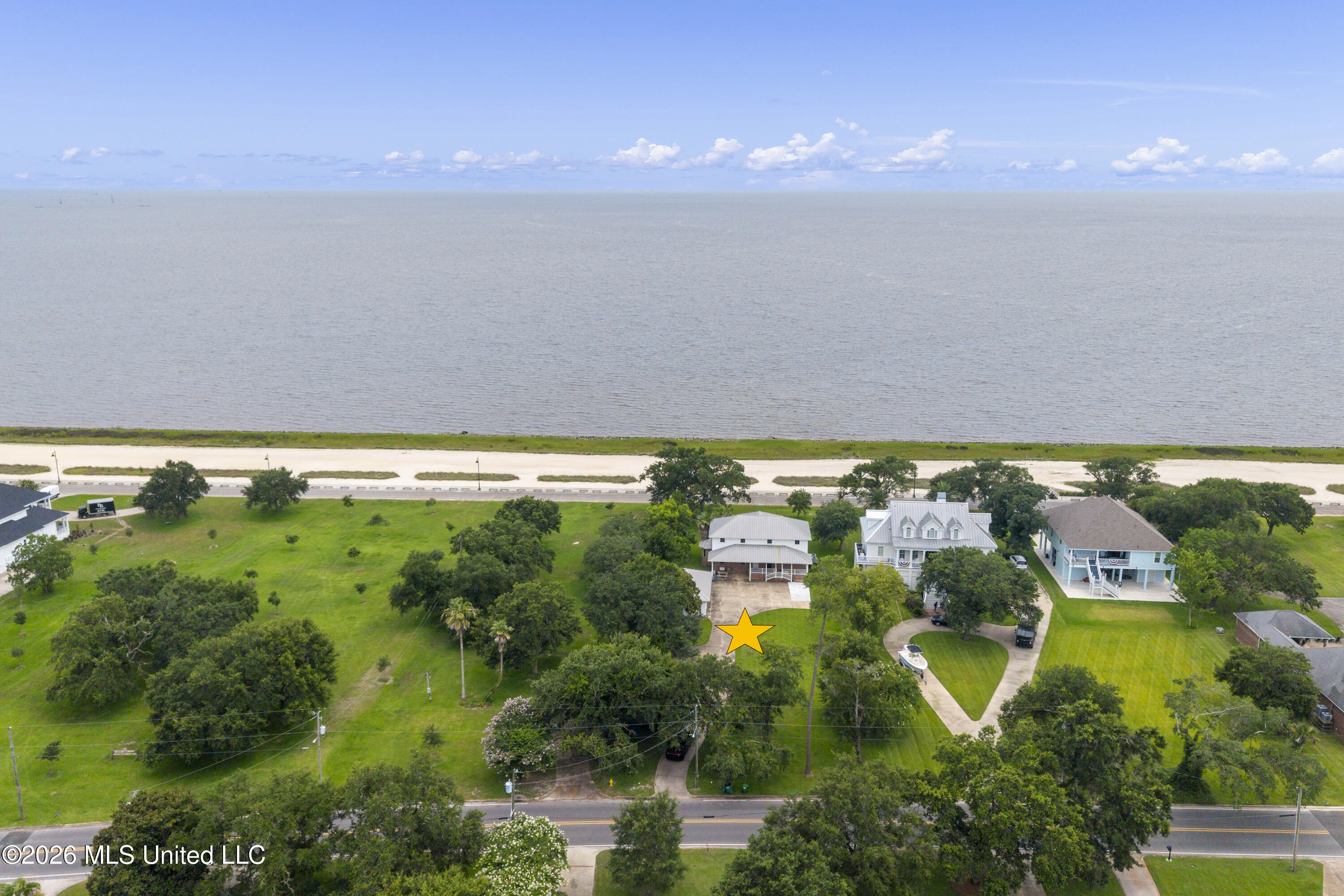 2211 Beach Boulevard