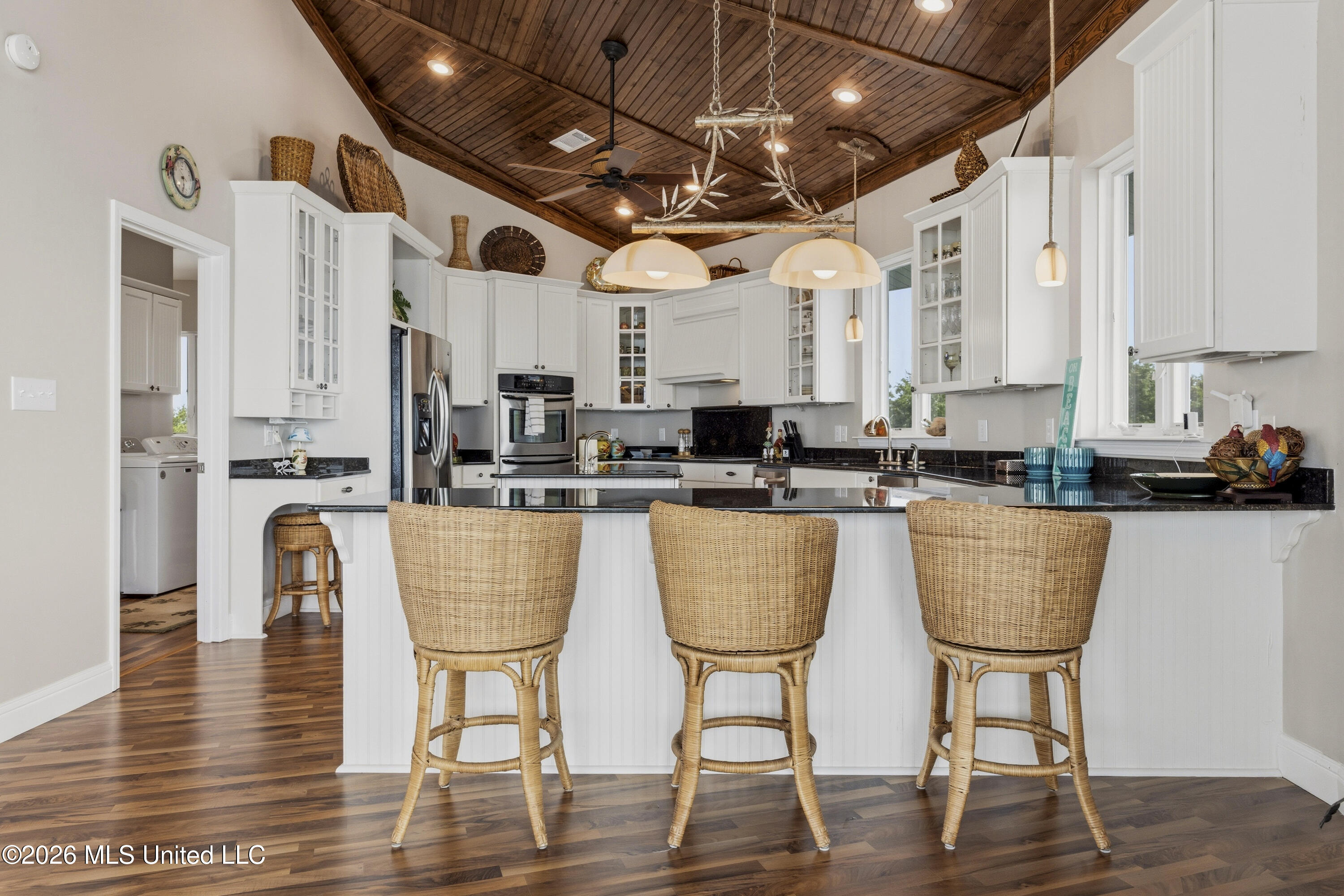 6017 W Belle Fontaine Drive