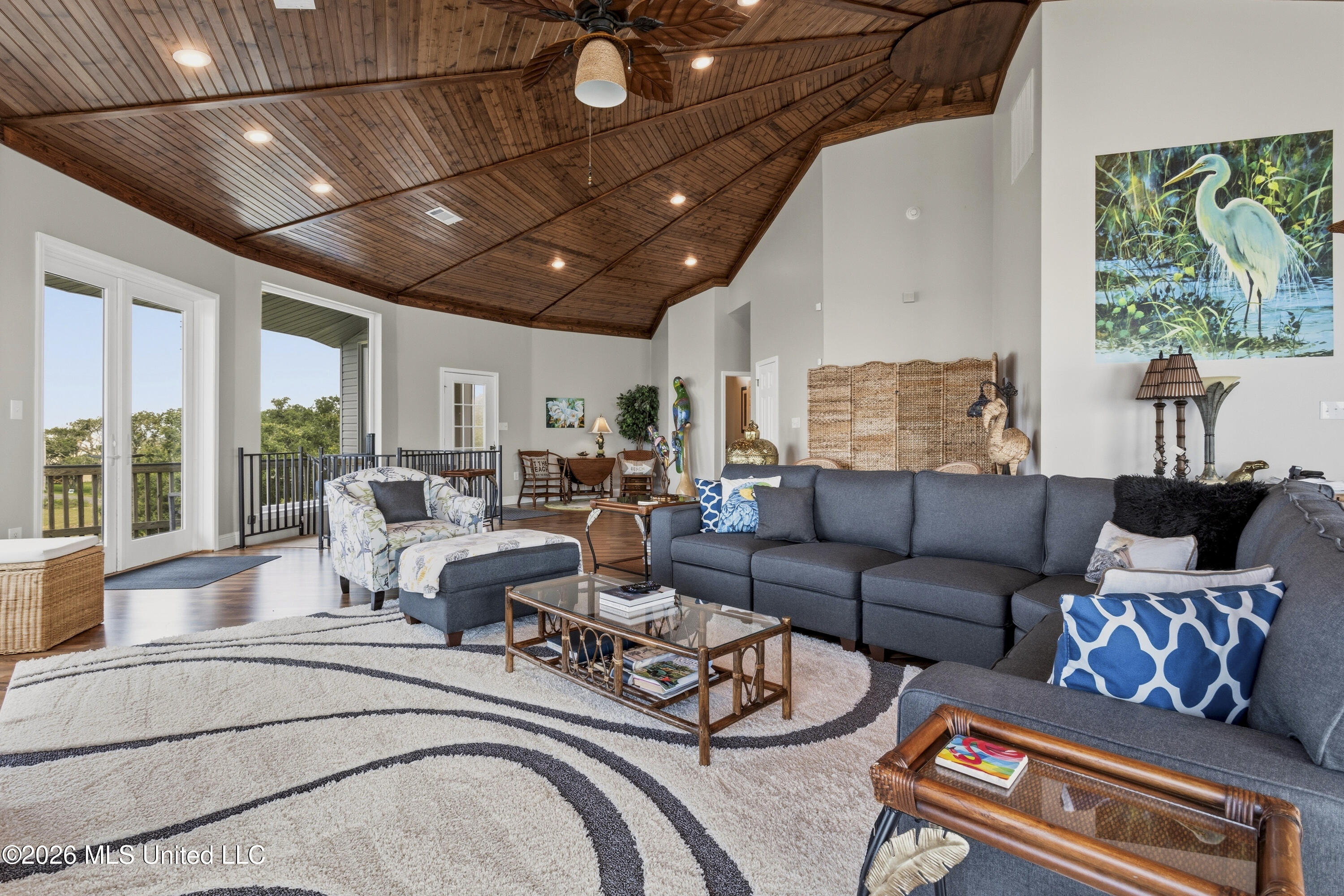 6017 W Belle Fontaine Drive