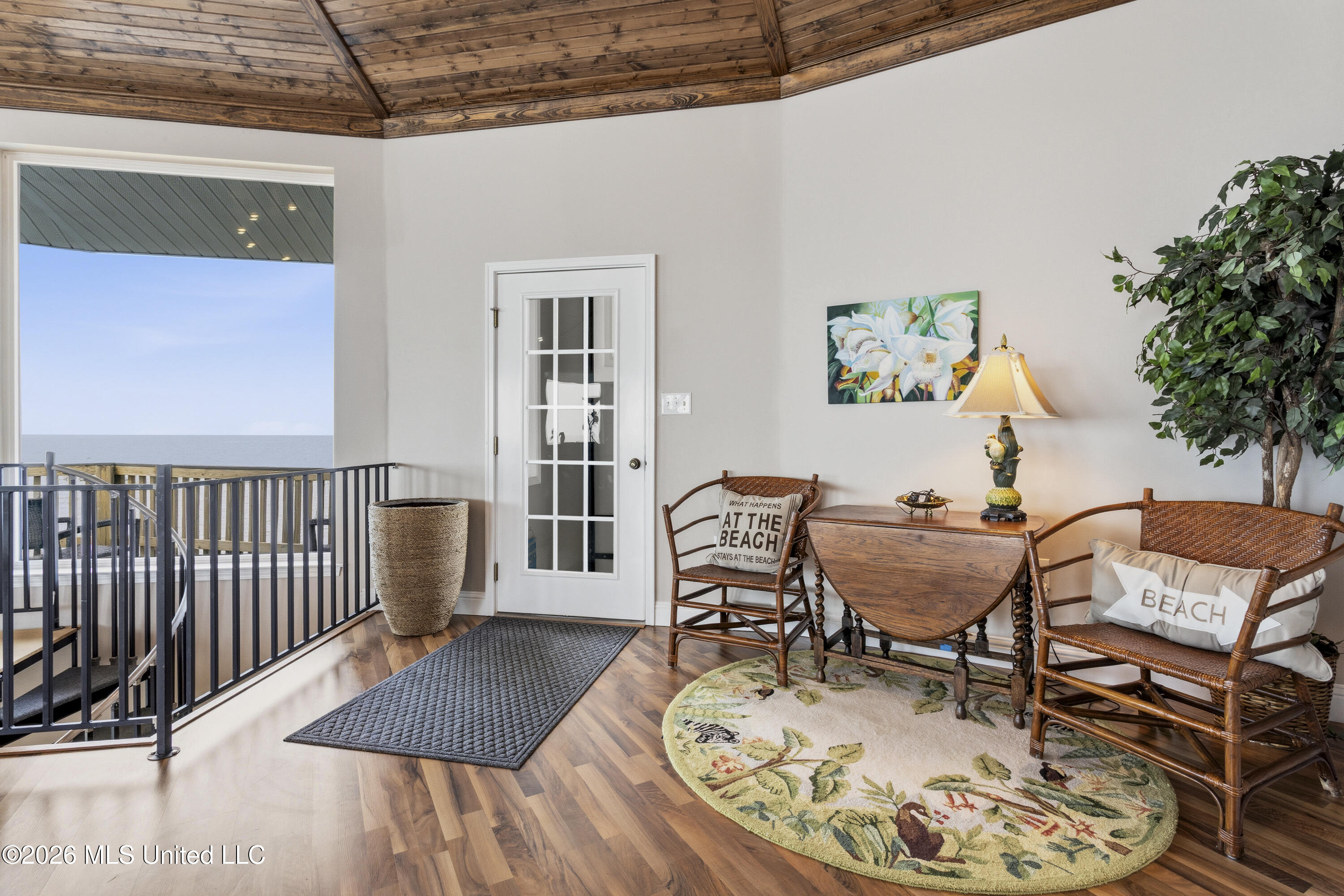 6017 W Belle Fontaine Drive