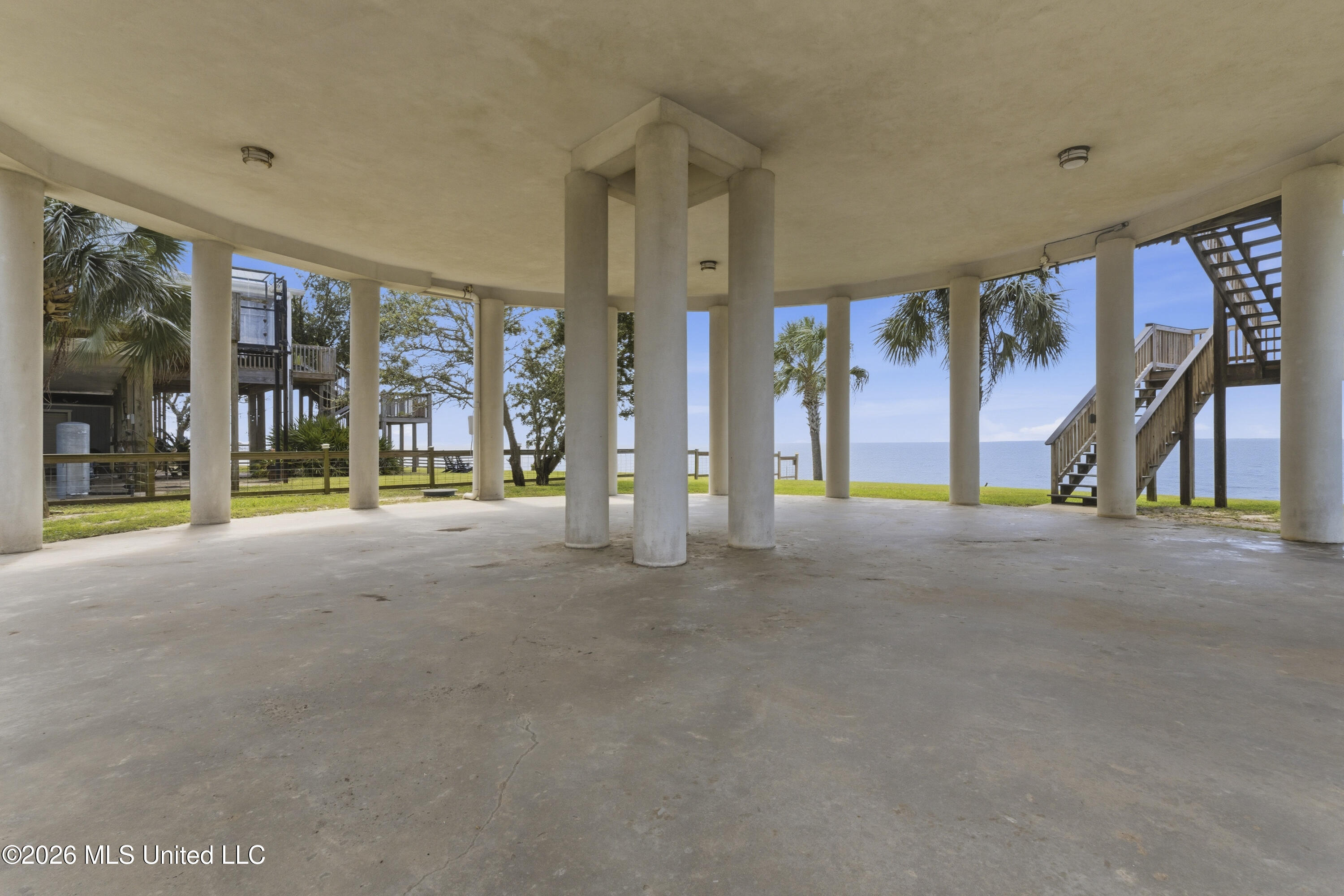 6017 W Belle Fontaine Drive