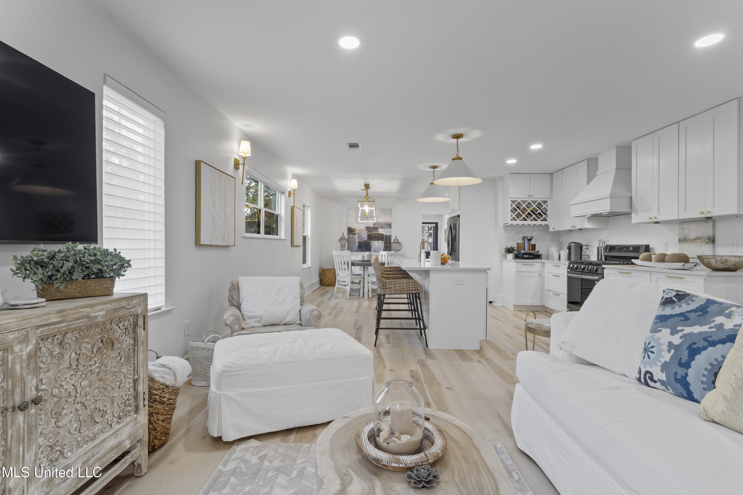 406 Russell Avenue
