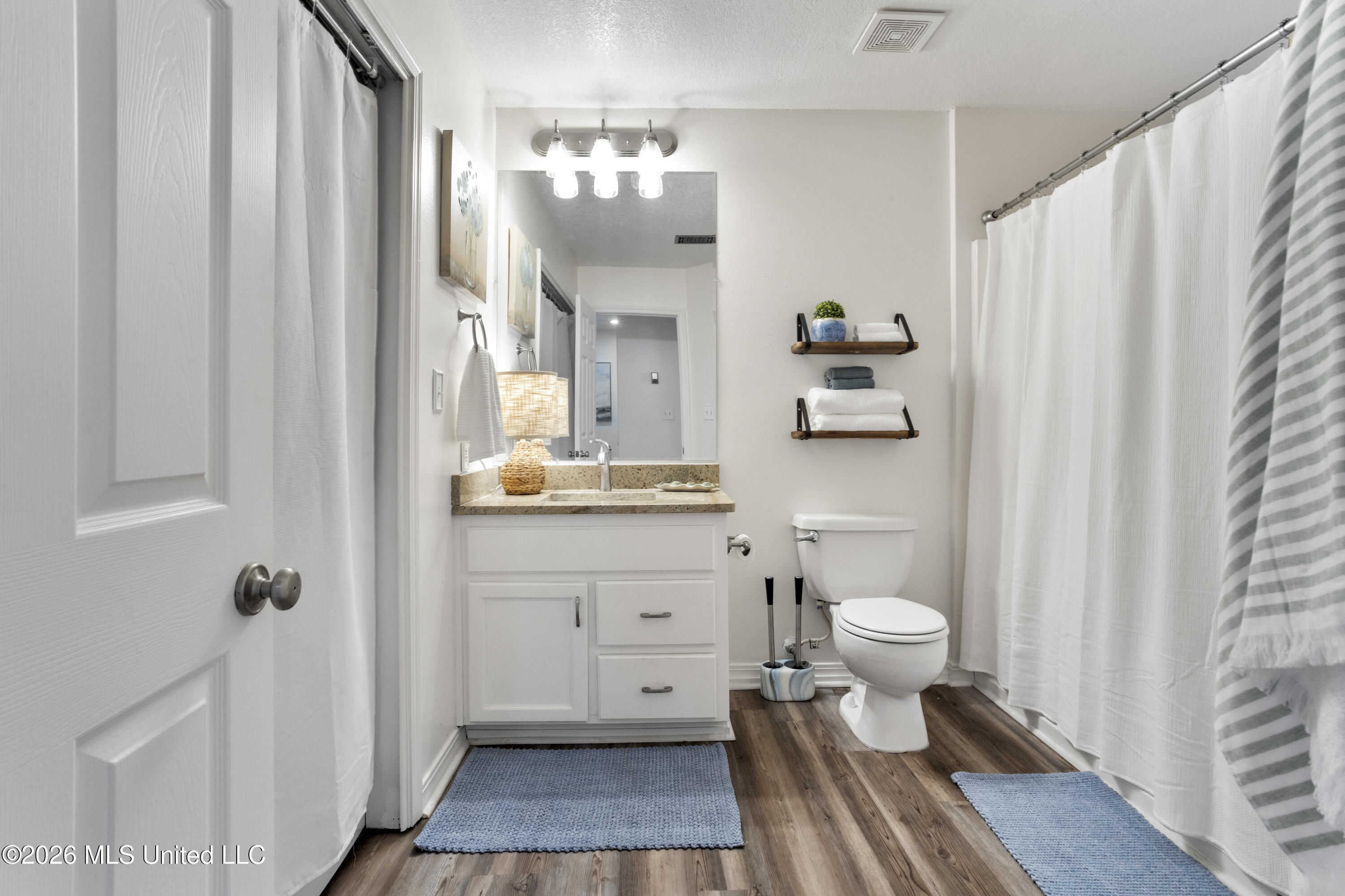 3230 Cumberland Road, 209