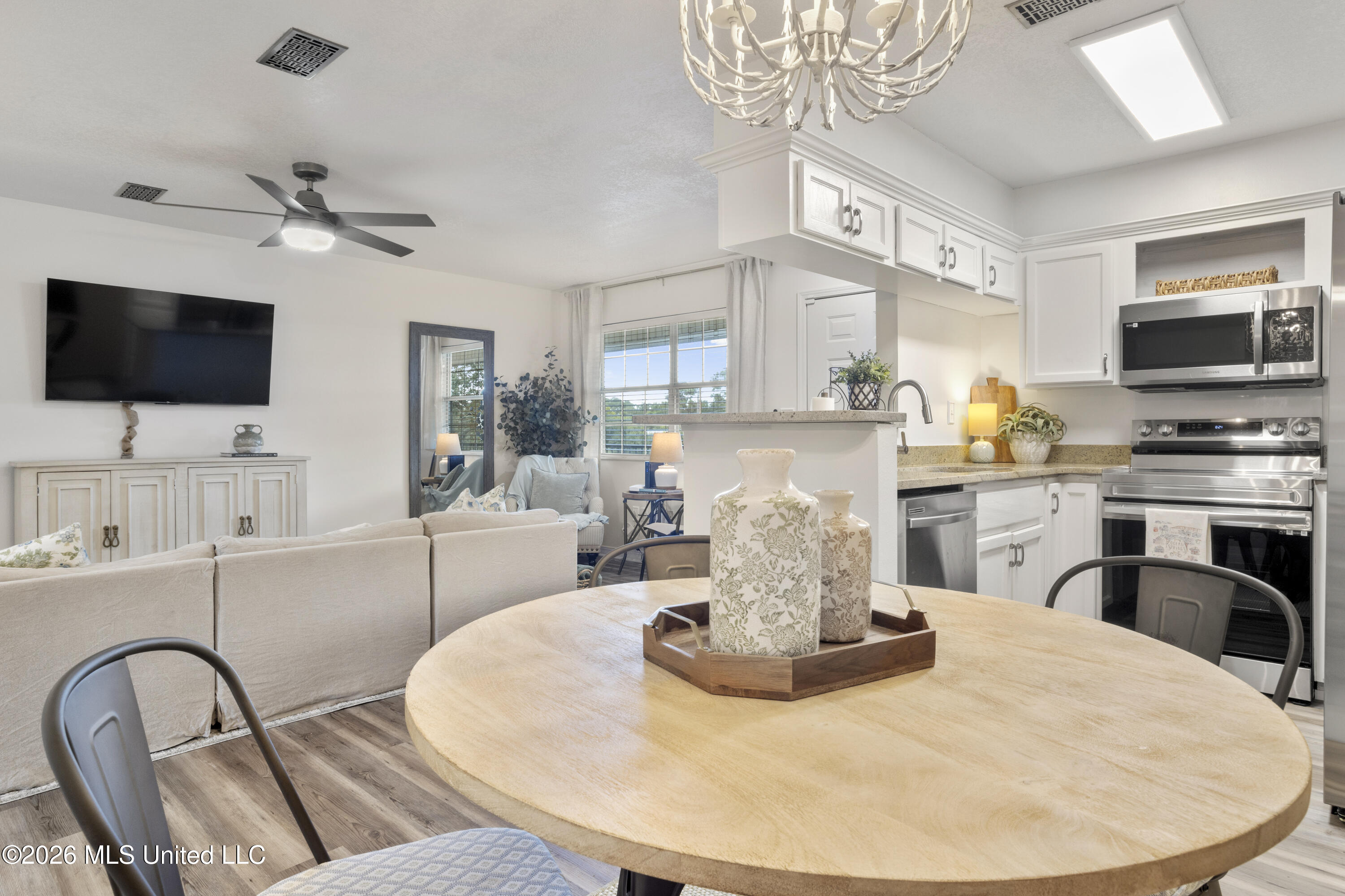 3230 Cumberland Road, 209