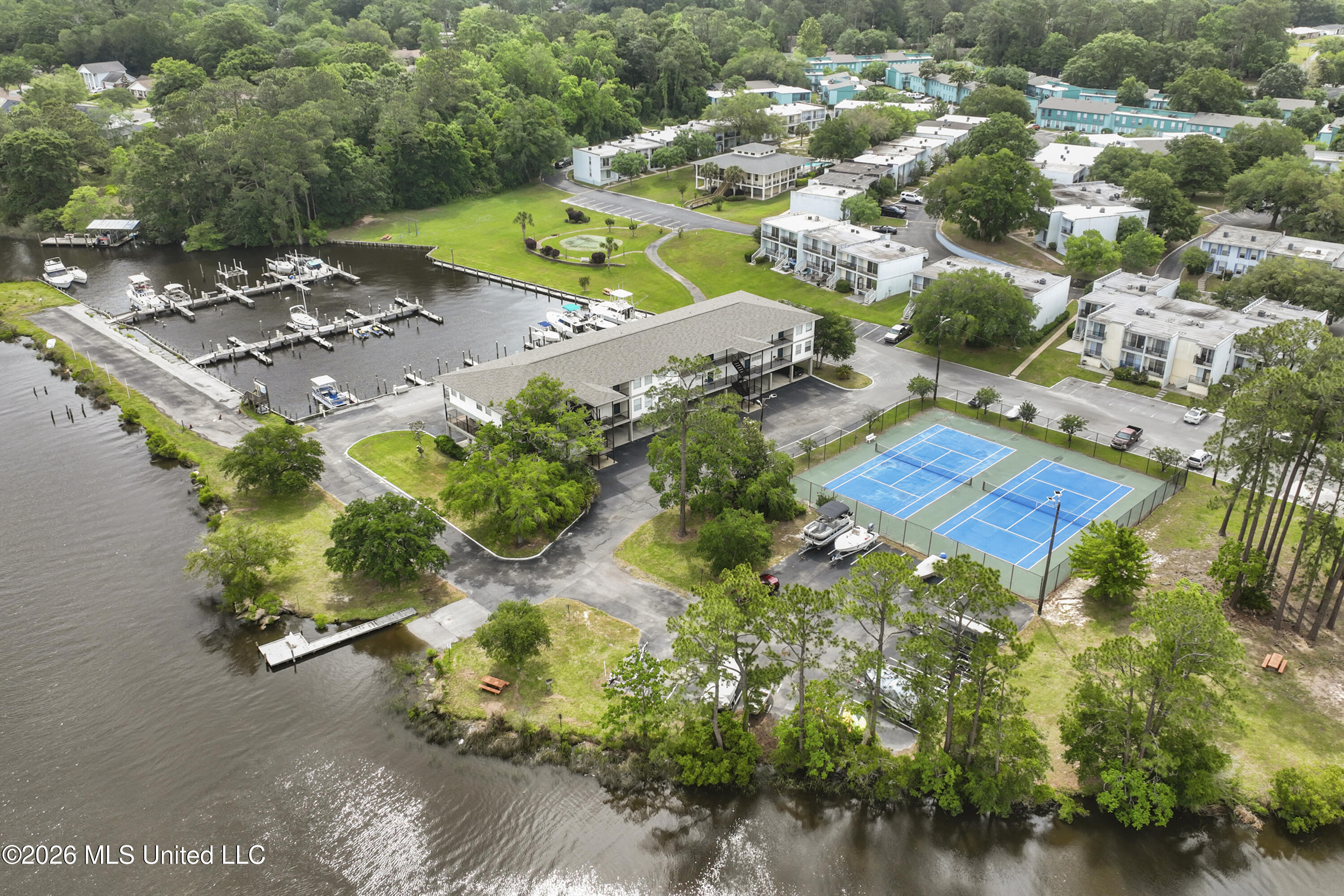 3230 Cumberland Road, 209