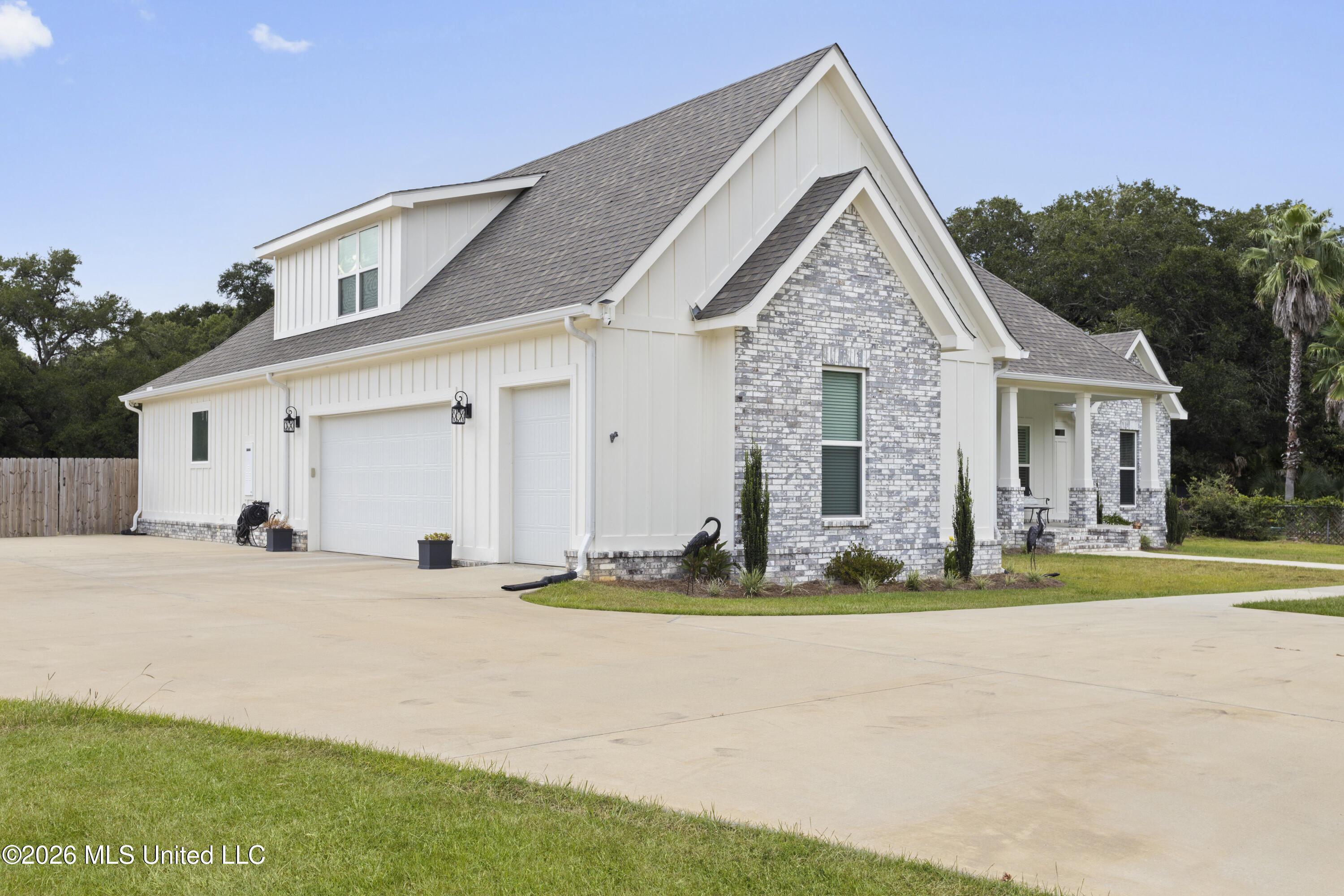 1739 Noble Road
