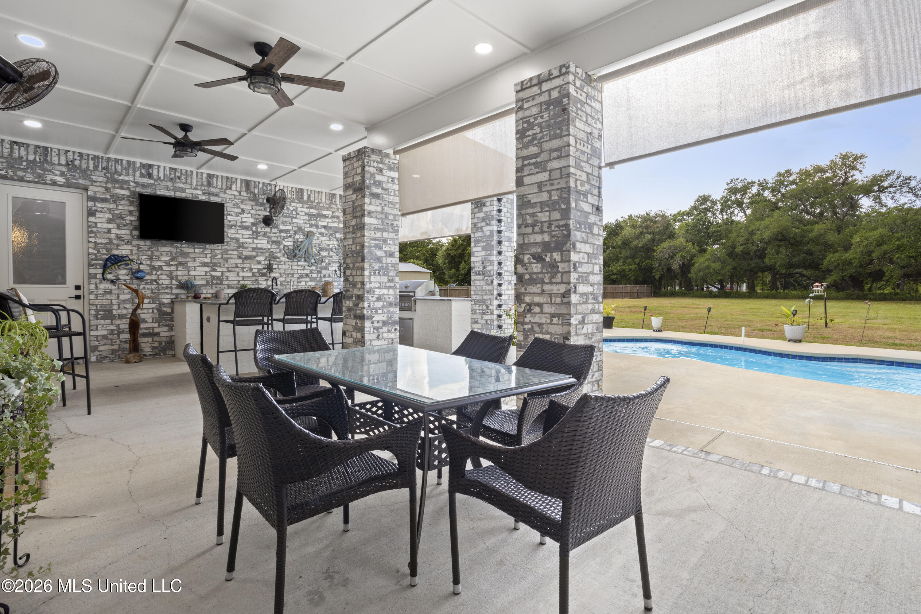 1739 Noble Road