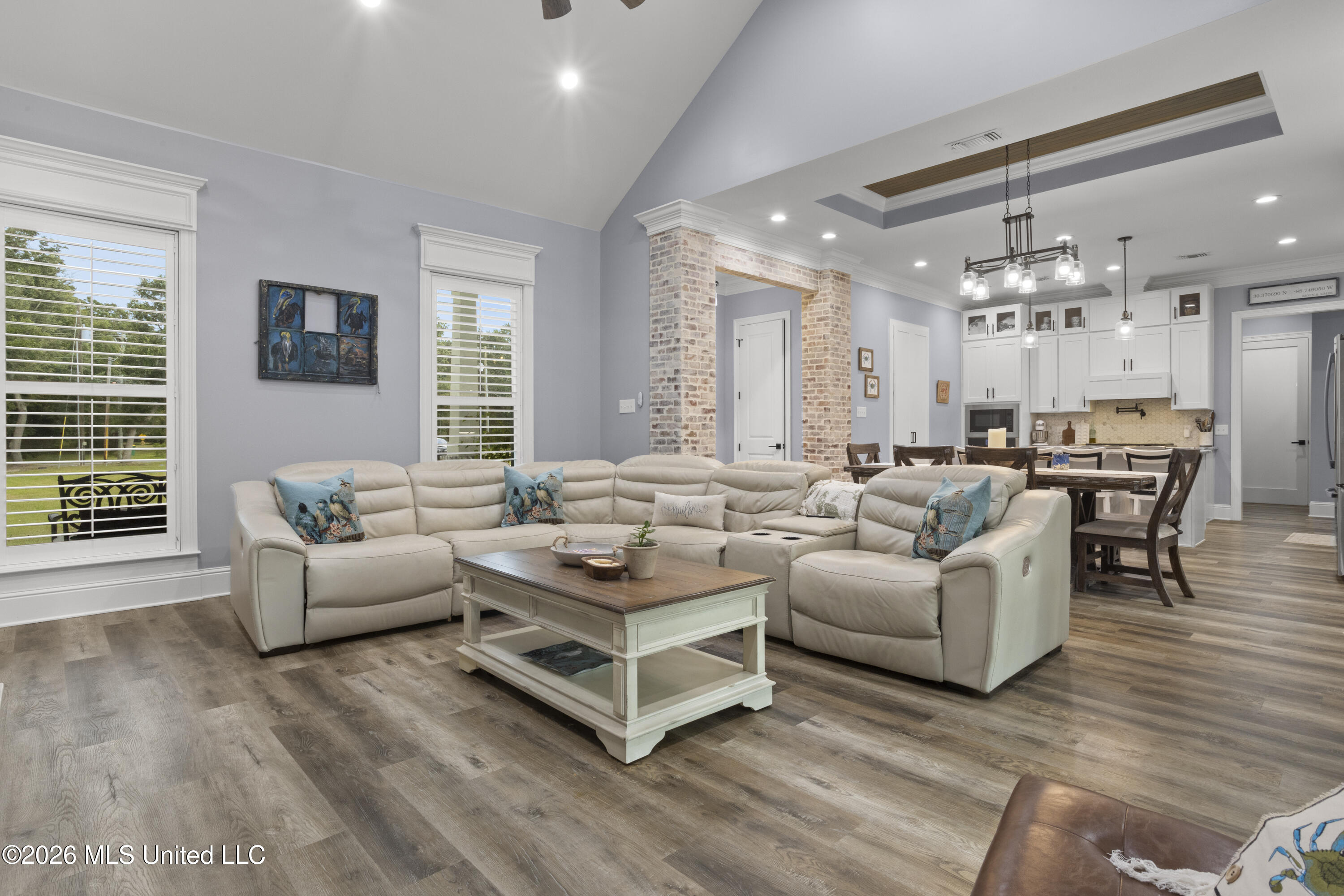 1739 Noble Road