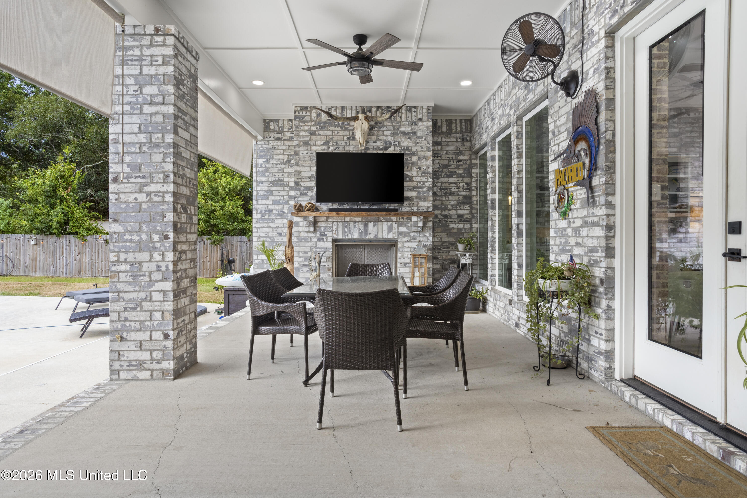 1739 Noble Road