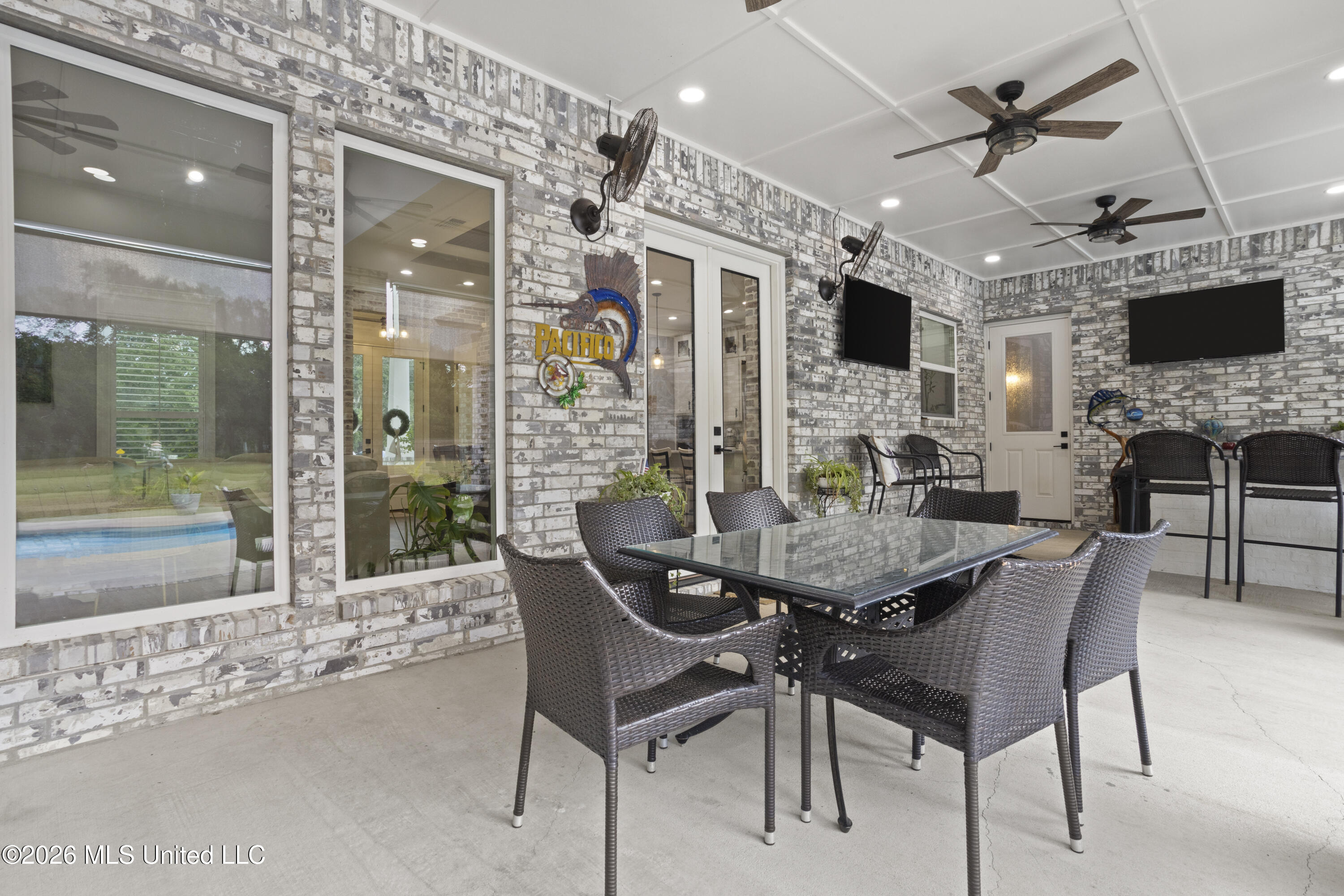 1739 Noble Road